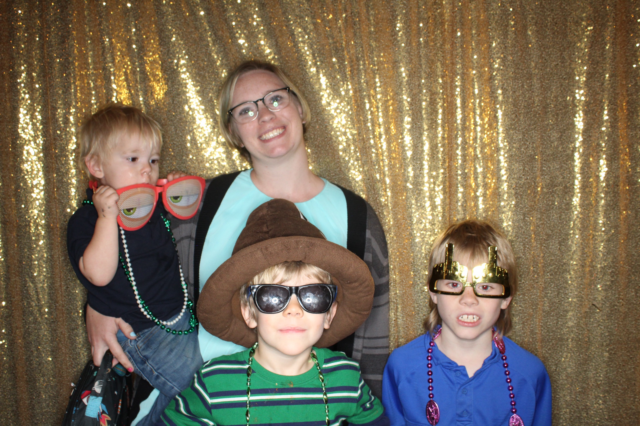 McKenzie and Michael's Wedding | View more photos from the event at gallery.photoboothbillings.com/u/PhotoBoothBillings/McKenzie-and-Michaels-Wedding