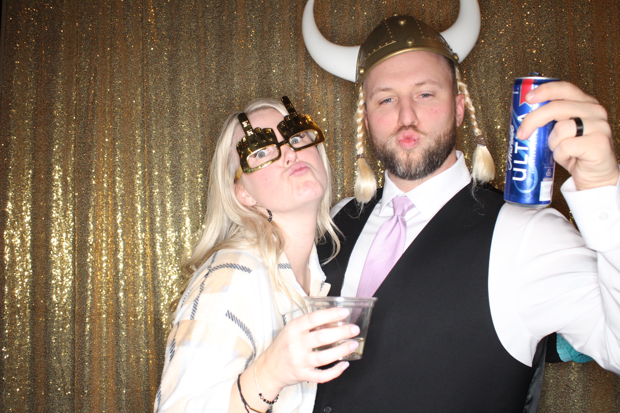 McKenzie and Michael's Wedding | View more photos from the event at gallery.photoboothbillings.com/u/PhotoBoothBillings/McKenzie-and-Michaels-Wedding