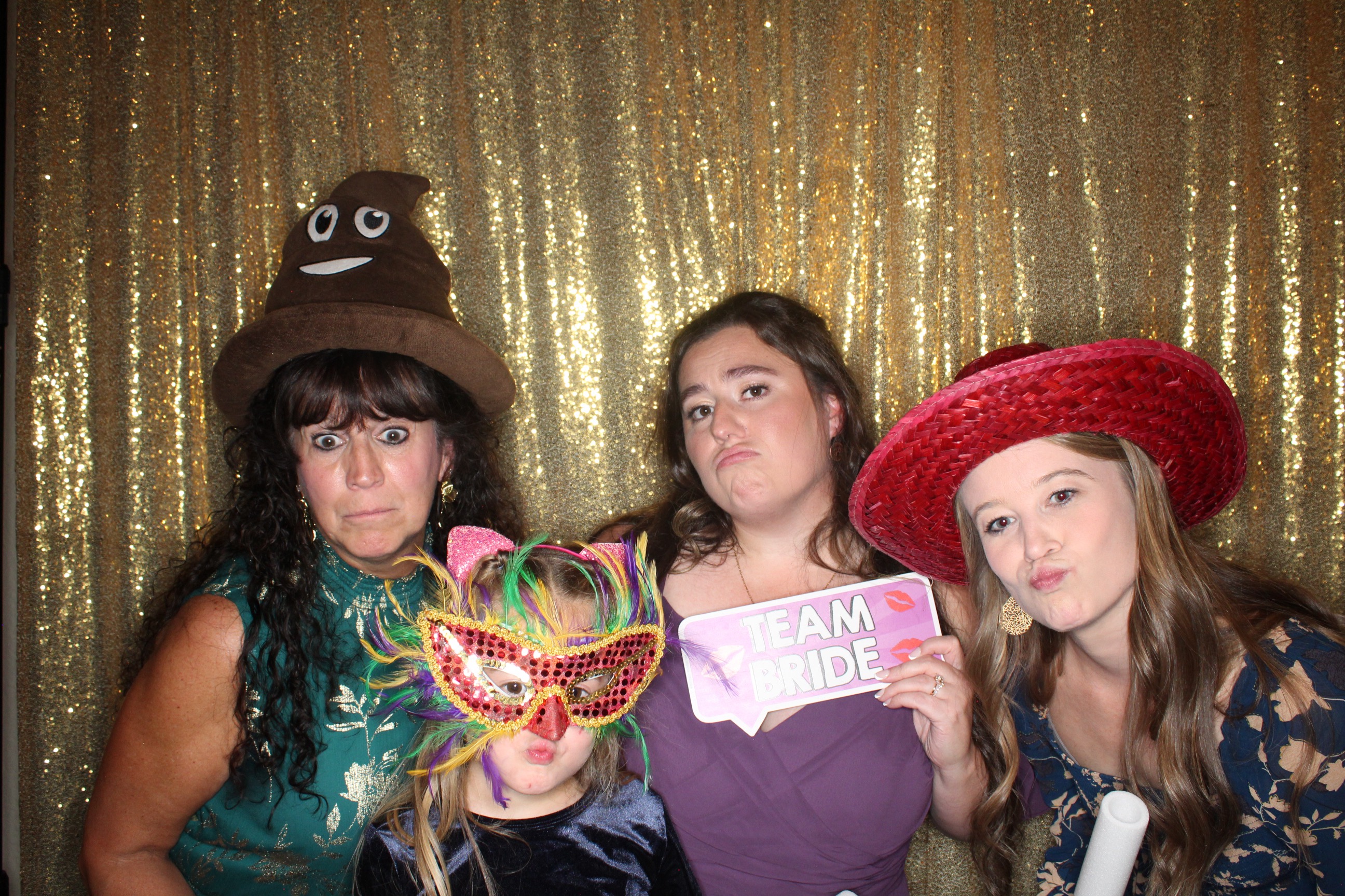 McKenzie and Michael's Wedding | View more photos from the event at gallery.photoboothbillings.com/u/PhotoBoothBillings/McKenzie-and-Michaels-Wedding