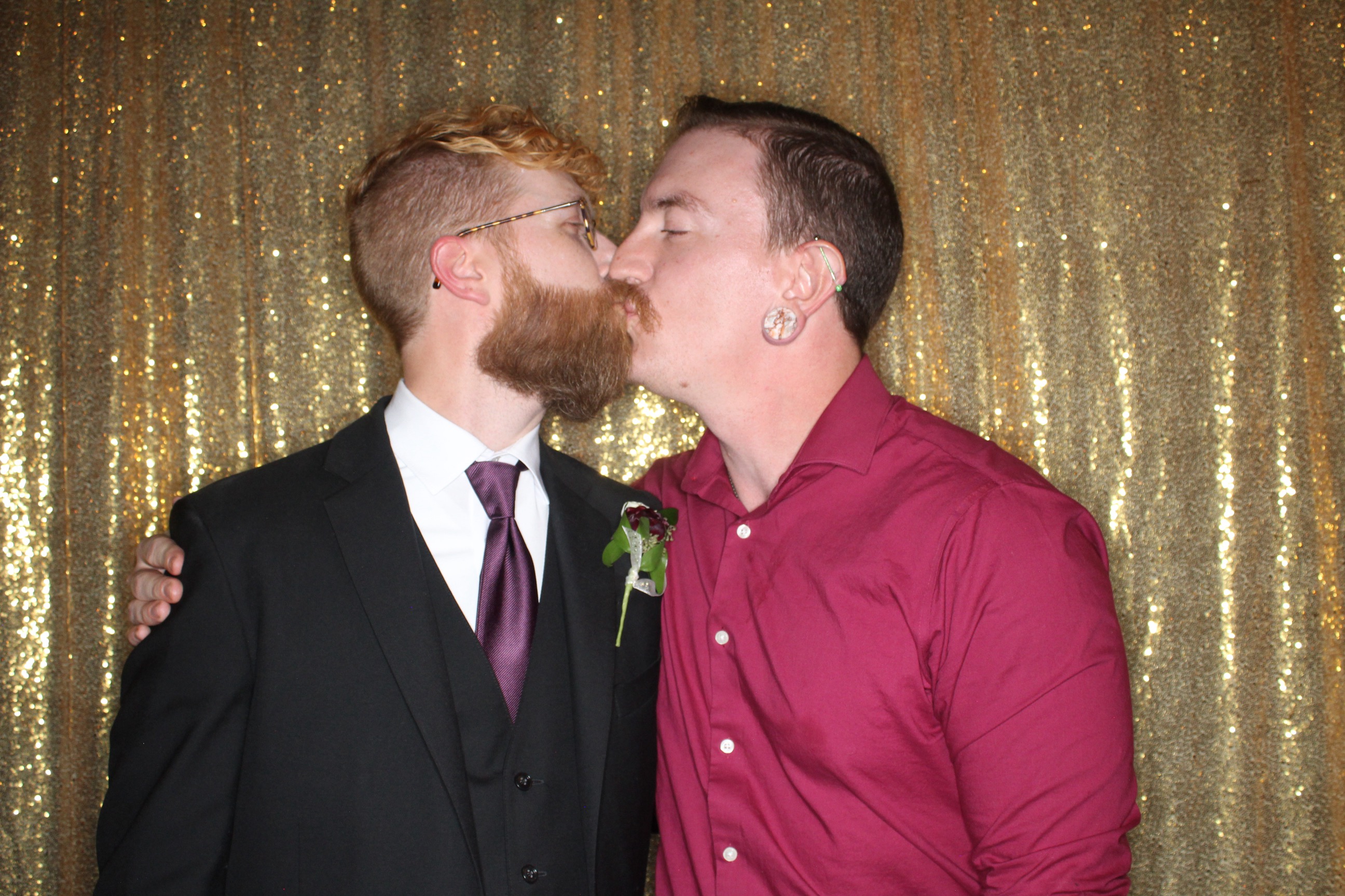 McKenzie and Michael's Wedding | View more photos from the event at gallery.photoboothbillings.com/u/PhotoBoothBillings/McKenzie-and-Michaels-Wedding