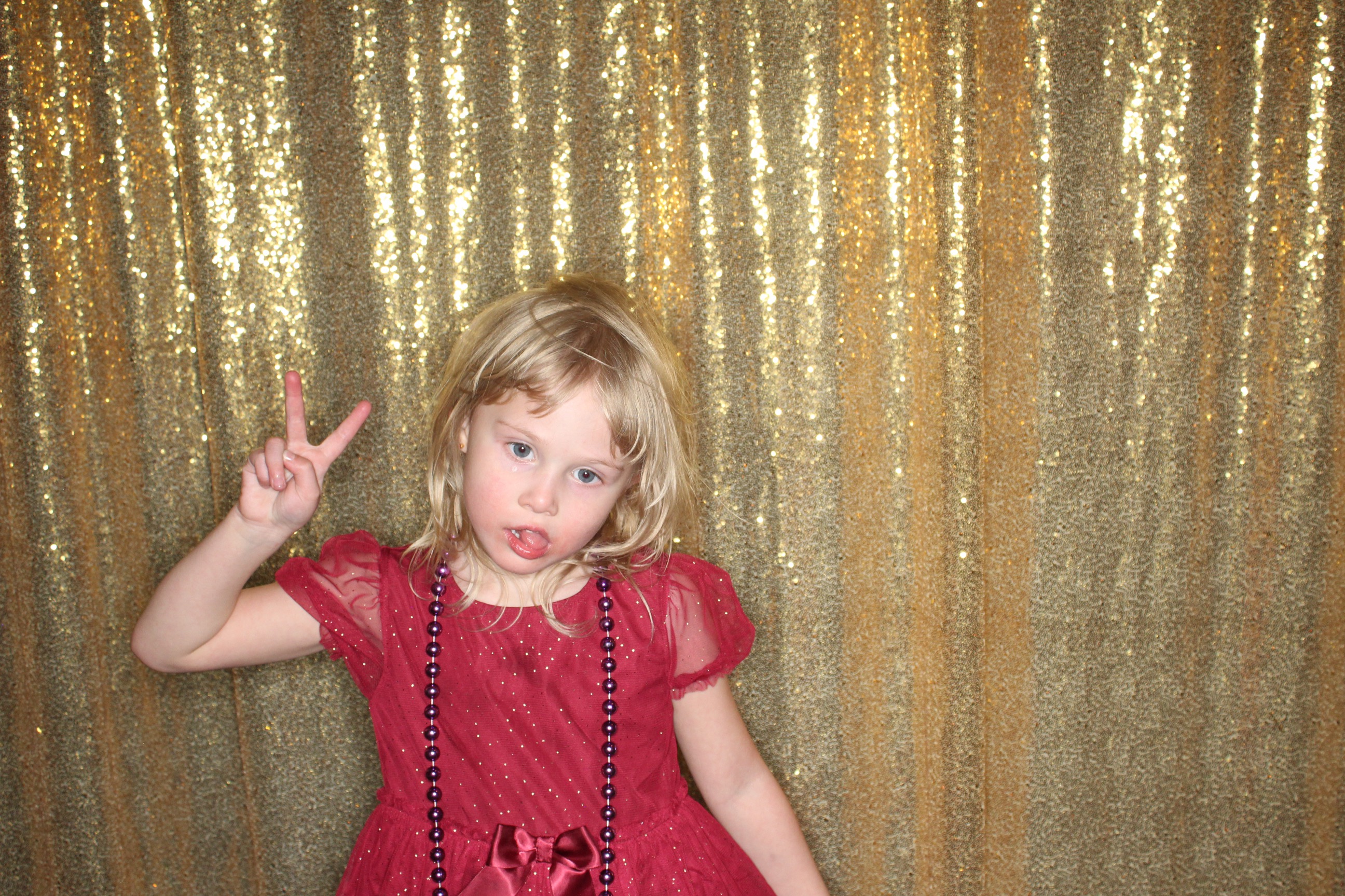 McKenzie and Michael's Wedding | View more photos from the event at gallery.photoboothbillings.com/u/PhotoBoothBillings/McKenzie-and-Michaels-Wedding