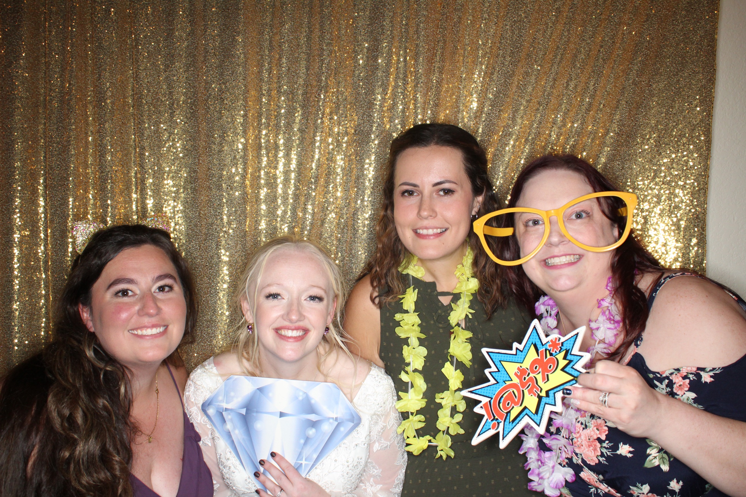 McKenzie and Michael's Wedding | View more photos from the event at gallery.photoboothbillings.com/u/PhotoBoothBillings/McKenzie-and-Michaels-Wedding