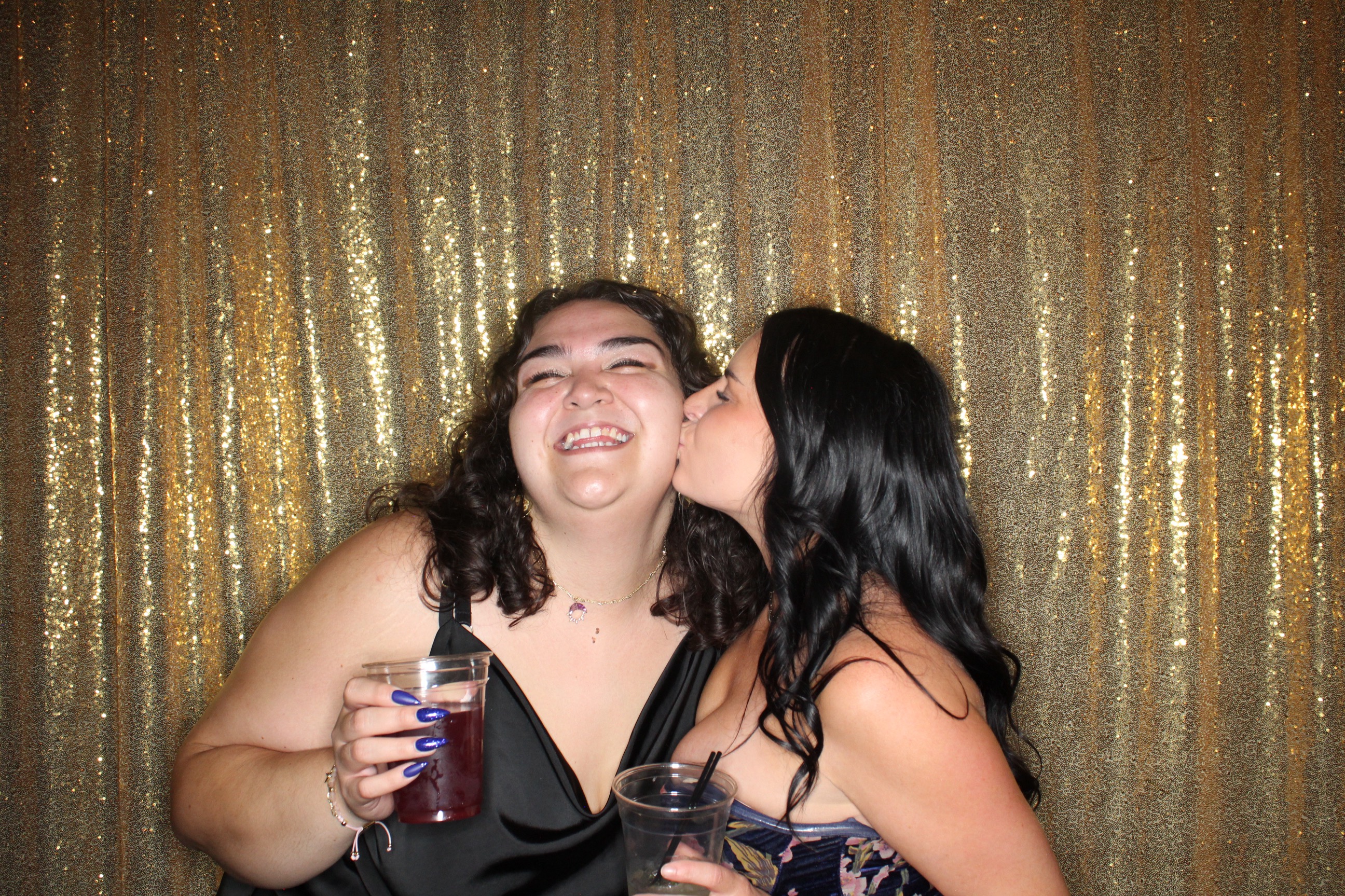 McKenzie and Michael's Wedding | View more photos from the event at gallery.photoboothbillings.com/u/PhotoBoothBillings/McKenzie-and-Michaels-Wedding