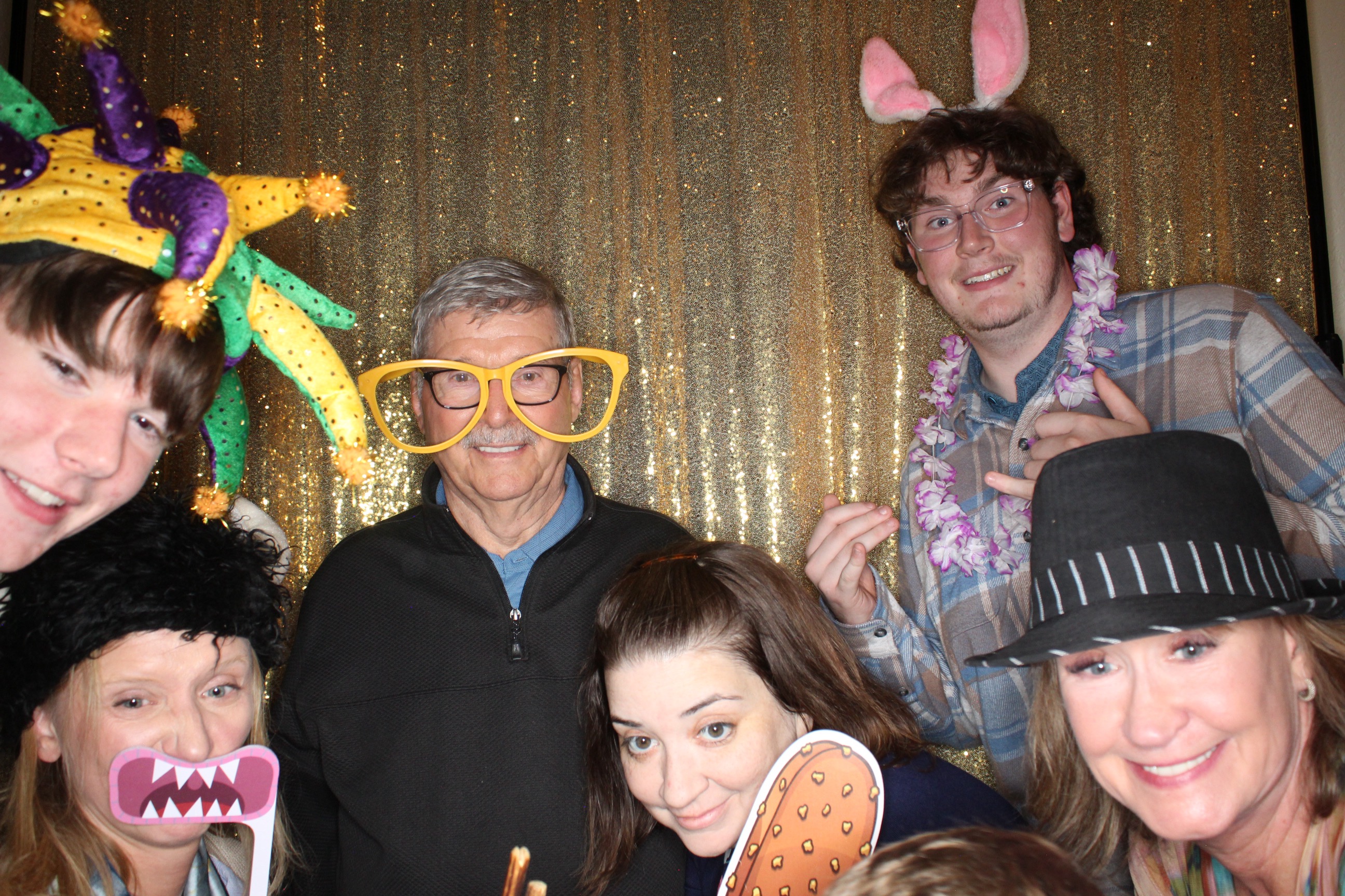 McKenzie and Michael's Wedding | View more photos from the event at gallery.photoboothbillings.com/u/PhotoBoothBillings/McKenzie-and-Michaels-Wedding