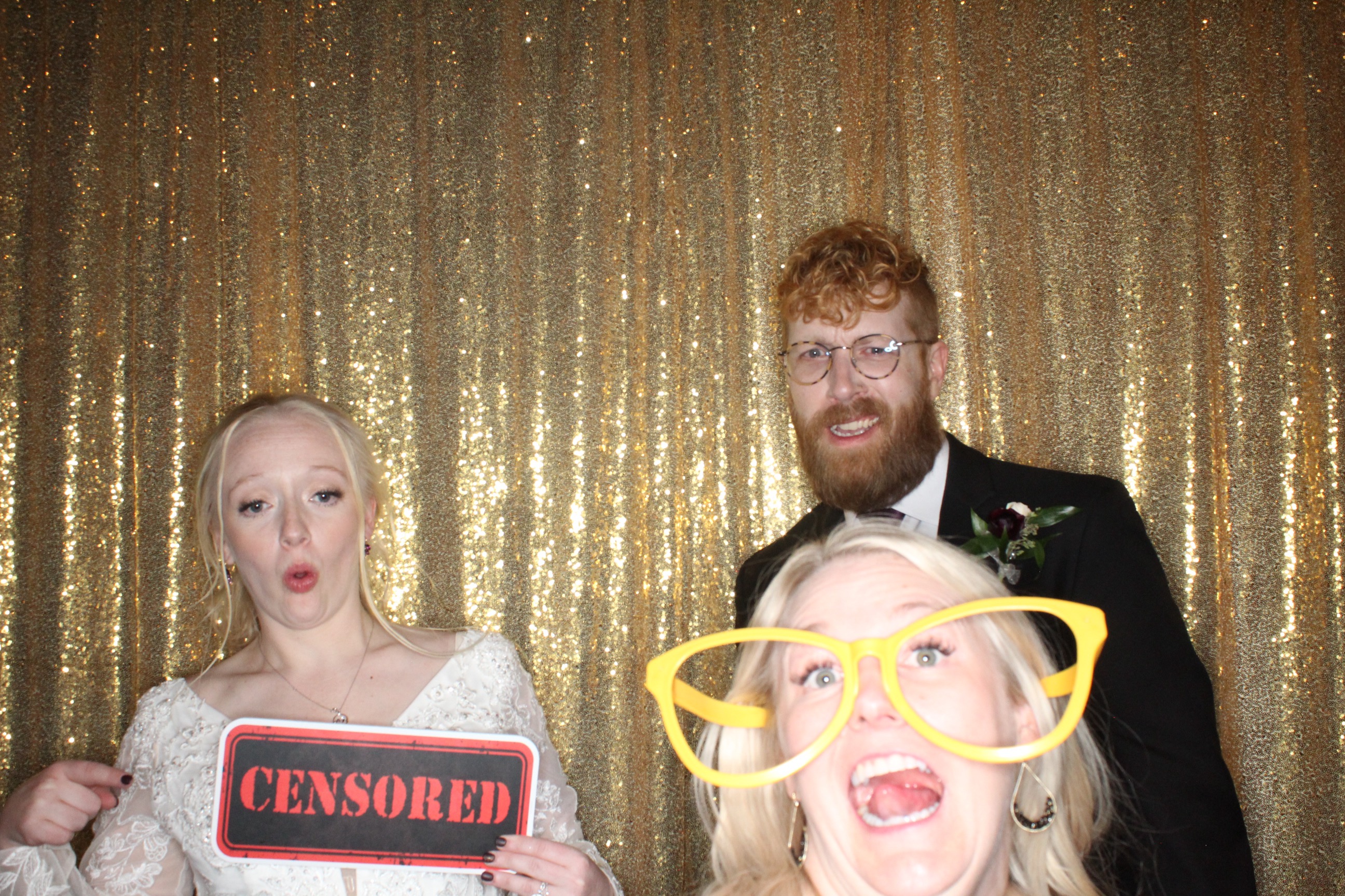 McKenzie and Michael's Wedding | View more photos from the event at gallery.photoboothbillings.com/u/PhotoBoothBillings/McKenzie-and-Michaels-Wedding