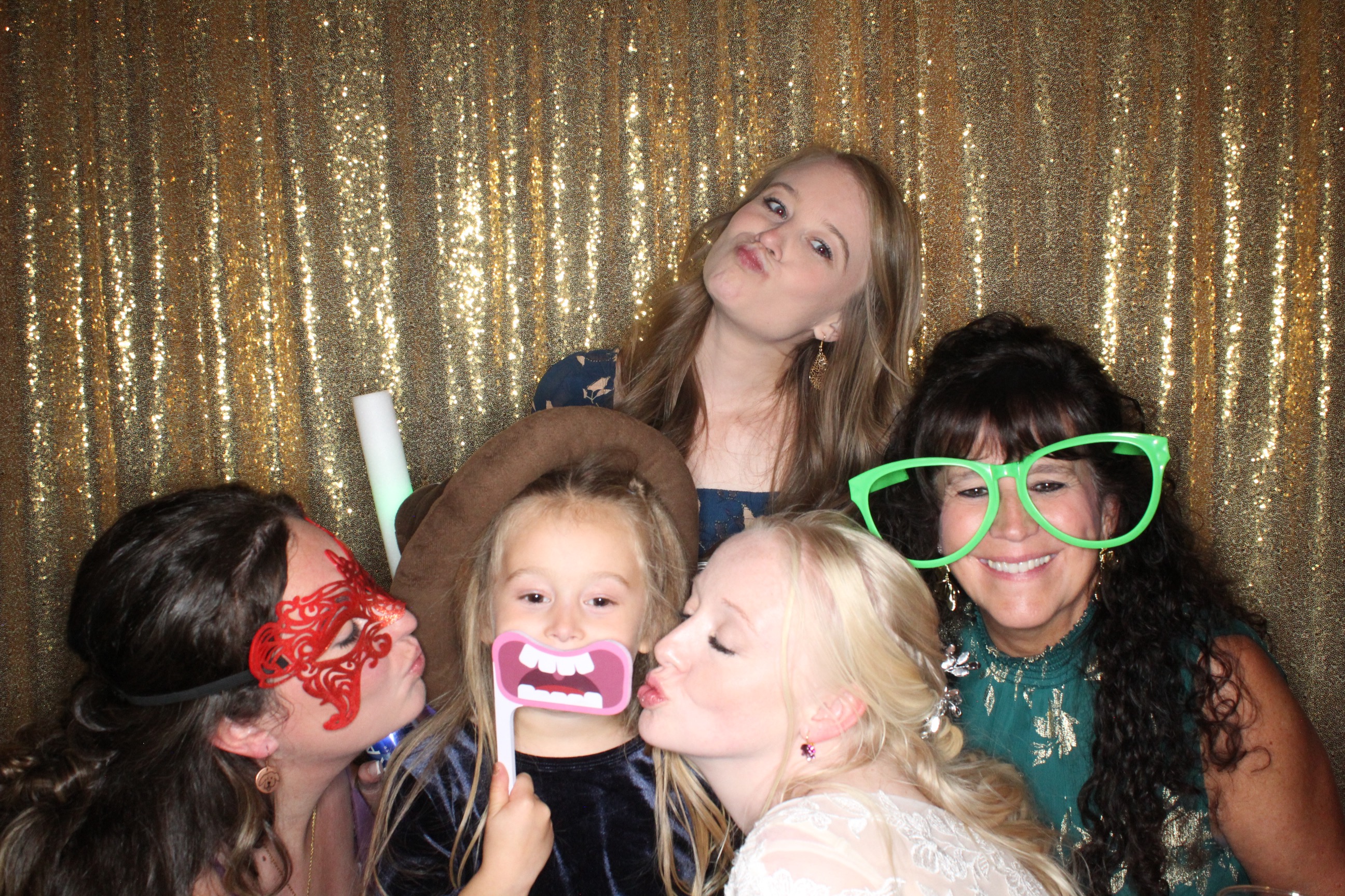 McKenzie and Michael's Wedding | View more photos from the event at gallery.photoboothbillings.com/u/PhotoBoothBillings/McKenzie-and-Michaels-Wedding