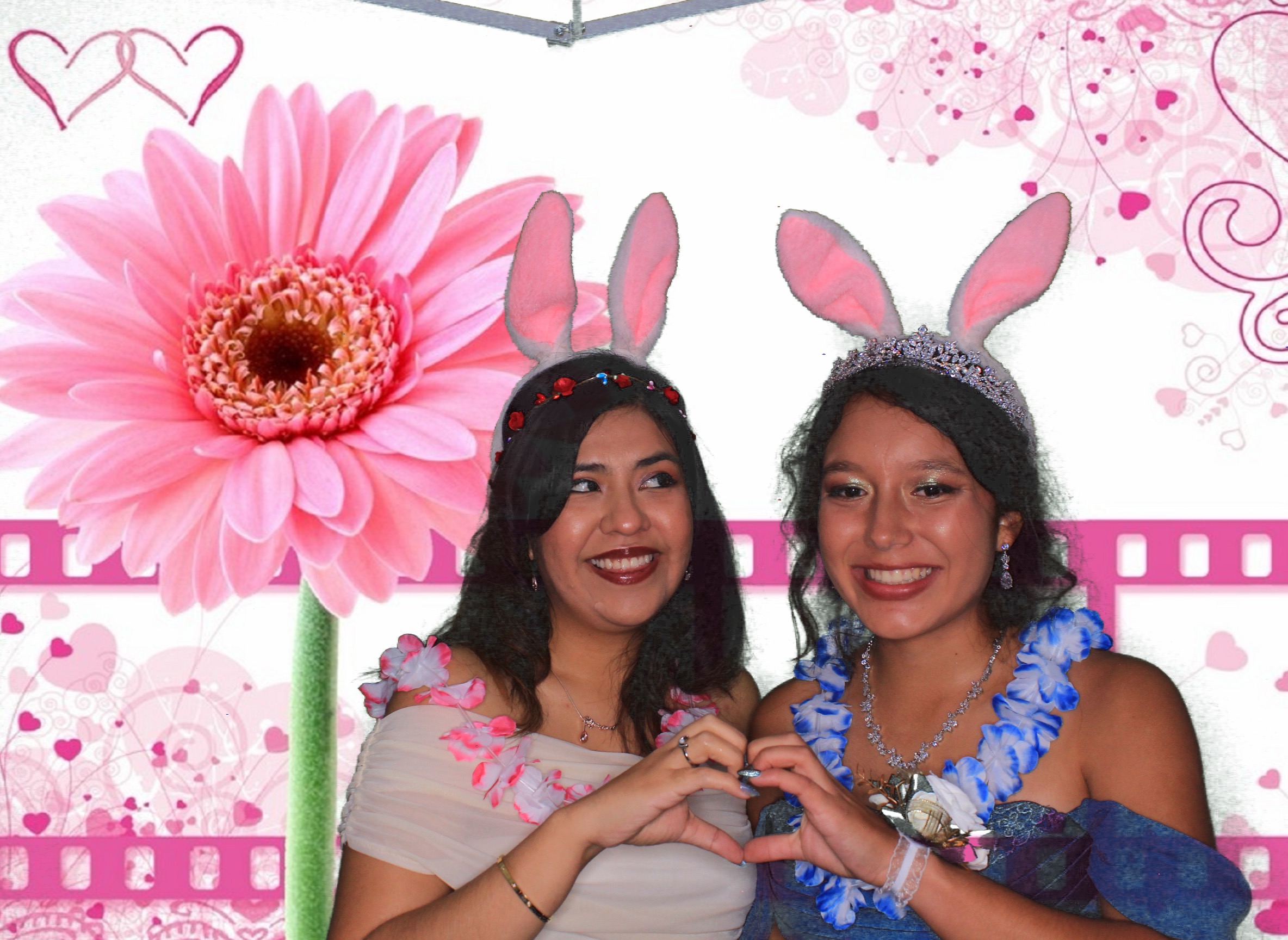 Nadezhda's Quinceanera  | View more photos from the event at gallery.photoboothbillings.com/u/PhotoBoothBillings/Nadezhdas-Quinceanera