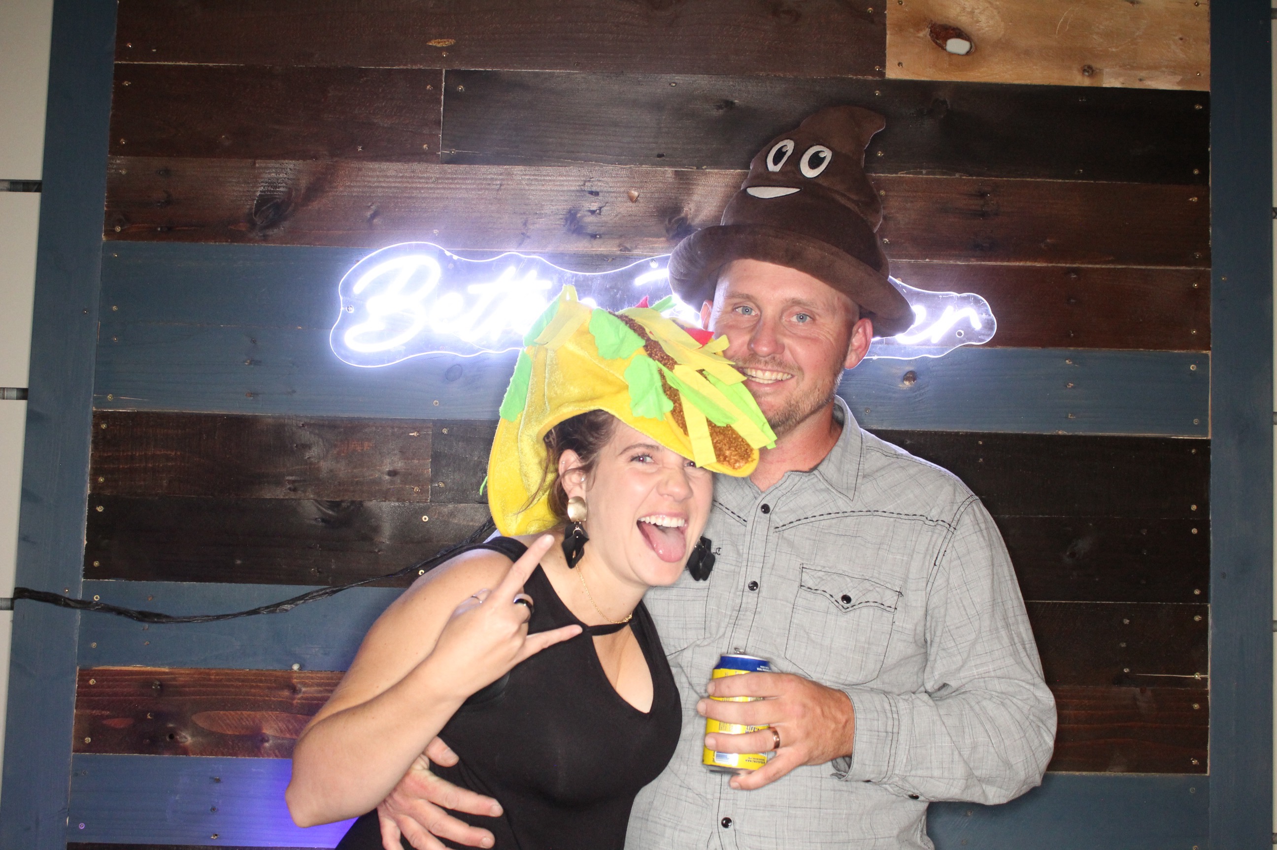 Nichole and Brandon's Wedding | View more photos from the event at gallery.photoboothbillings.com/u/PhotoBoothBillings/Nichole-and-Brandons-Wedding