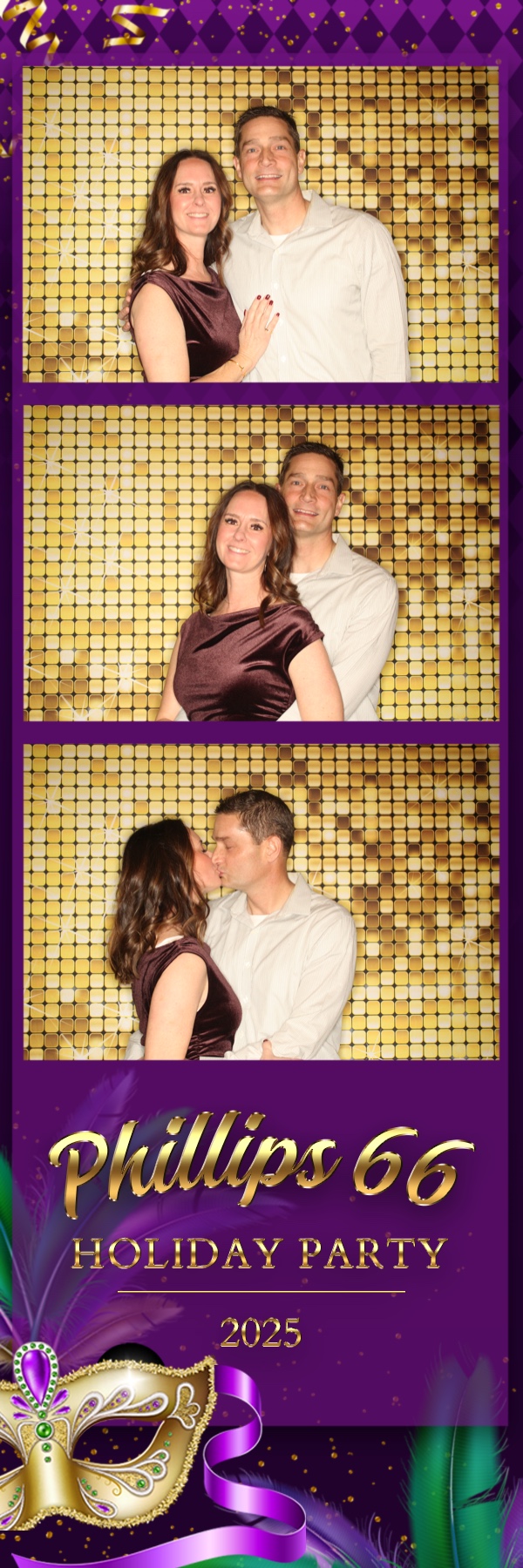 Phillips 66 Holiday Party | View more photos from the event at gallery.photoboothbillings.com/u/PhotoBoothBillings/Phillips-66-Holiday-Party-0