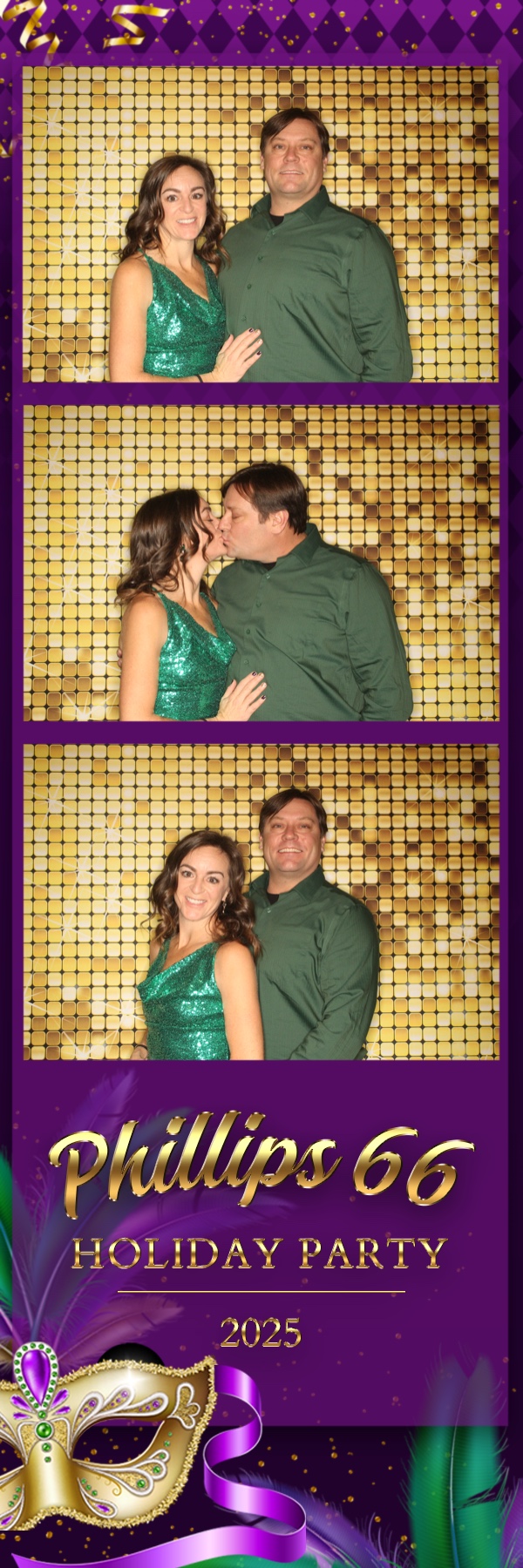 Phillips 66 Holiday Party | View more photos from the event at gallery.photoboothbillings.com/u/PhotoBoothBillings/Phillips-66-Holiday-Party-0