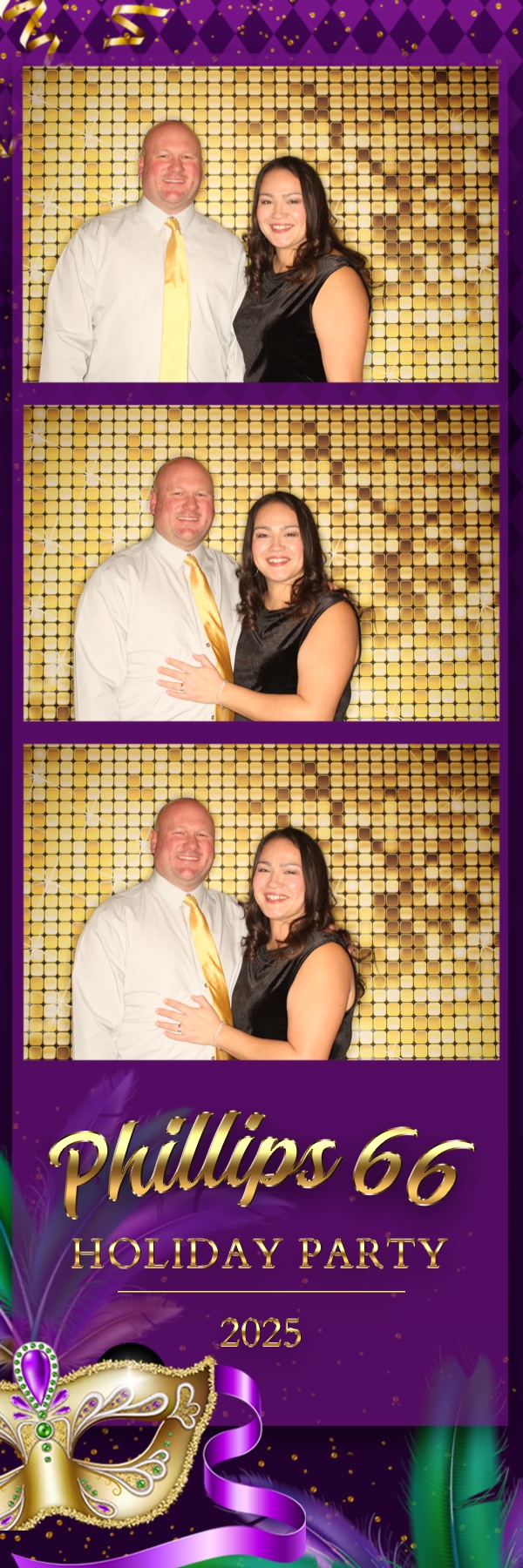 Phillips 66 Holiday Party | View more photos from the event at gallery.photoboothbillings.com/u/PhotoBoothBillings/Phillips-66-Holiday-Party-0