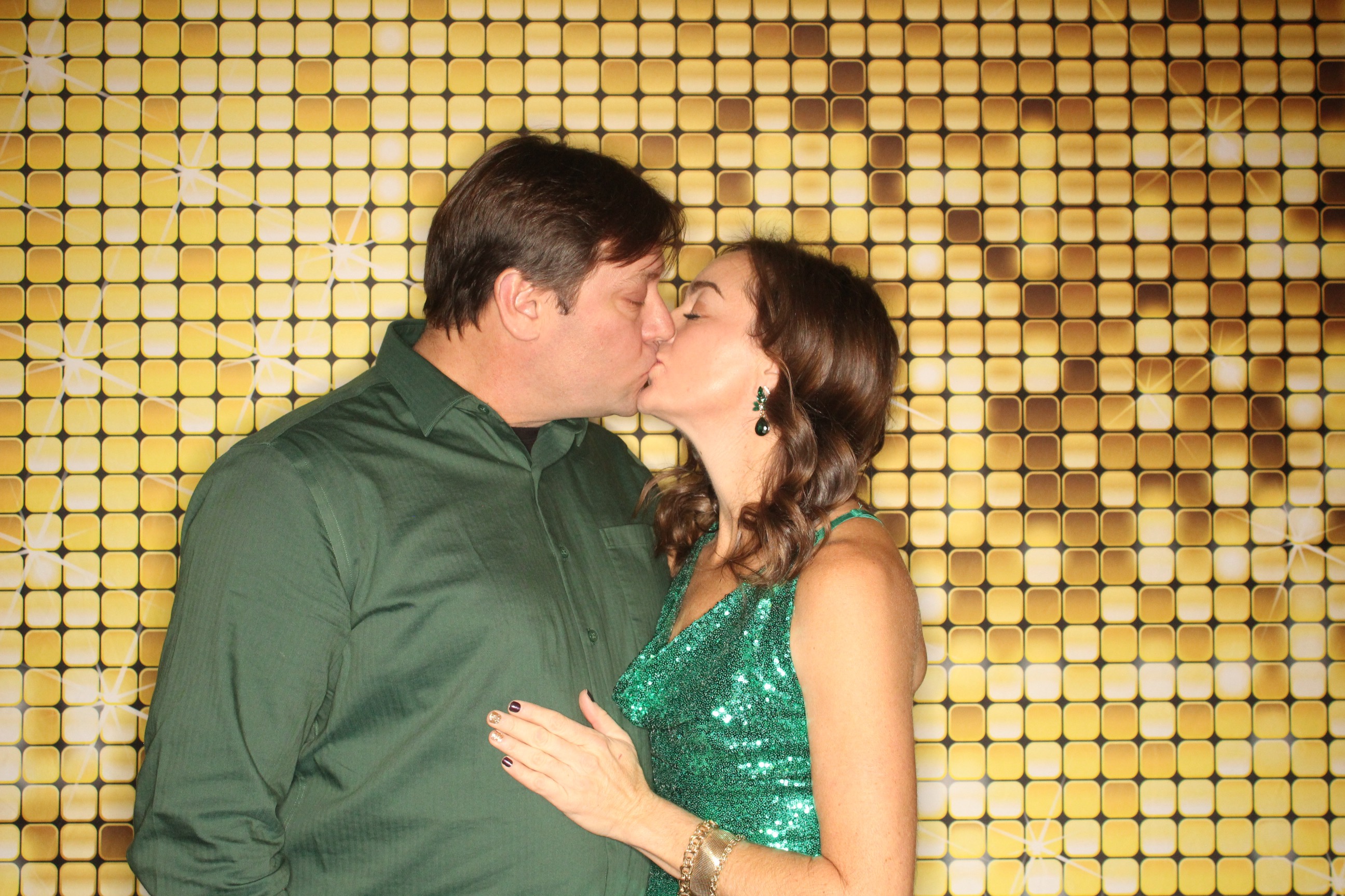 Phillips 66 Holiday Party | View more photos from the event at gallery.photoboothbillings.com/u/PhotoBoothBillings/Phillips-66-Holiday-Party-0