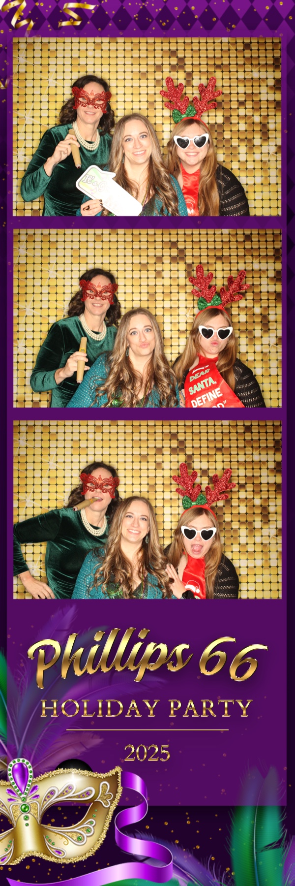 Phillips 66 Holiday Party | View more photos from the event at gallery.photoboothbillings.com/u/PhotoBoothBillings/Phillips-66-Holiday-Party-0