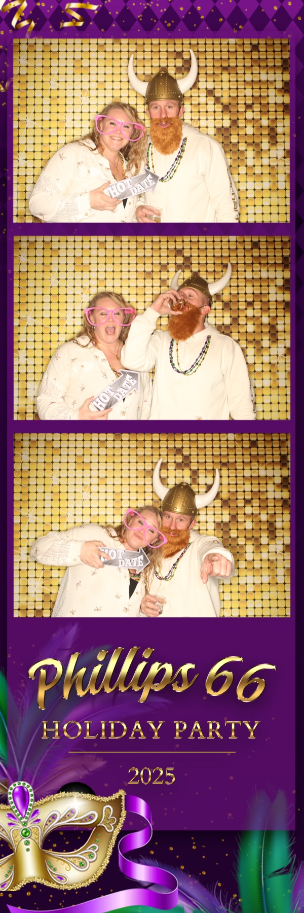 Phillips 66 Holiday Party | View more photos from the event at gallery.photoboothbillings.com/u/PhotoBoothBillings/Phillips-66-Holiday-Party-0