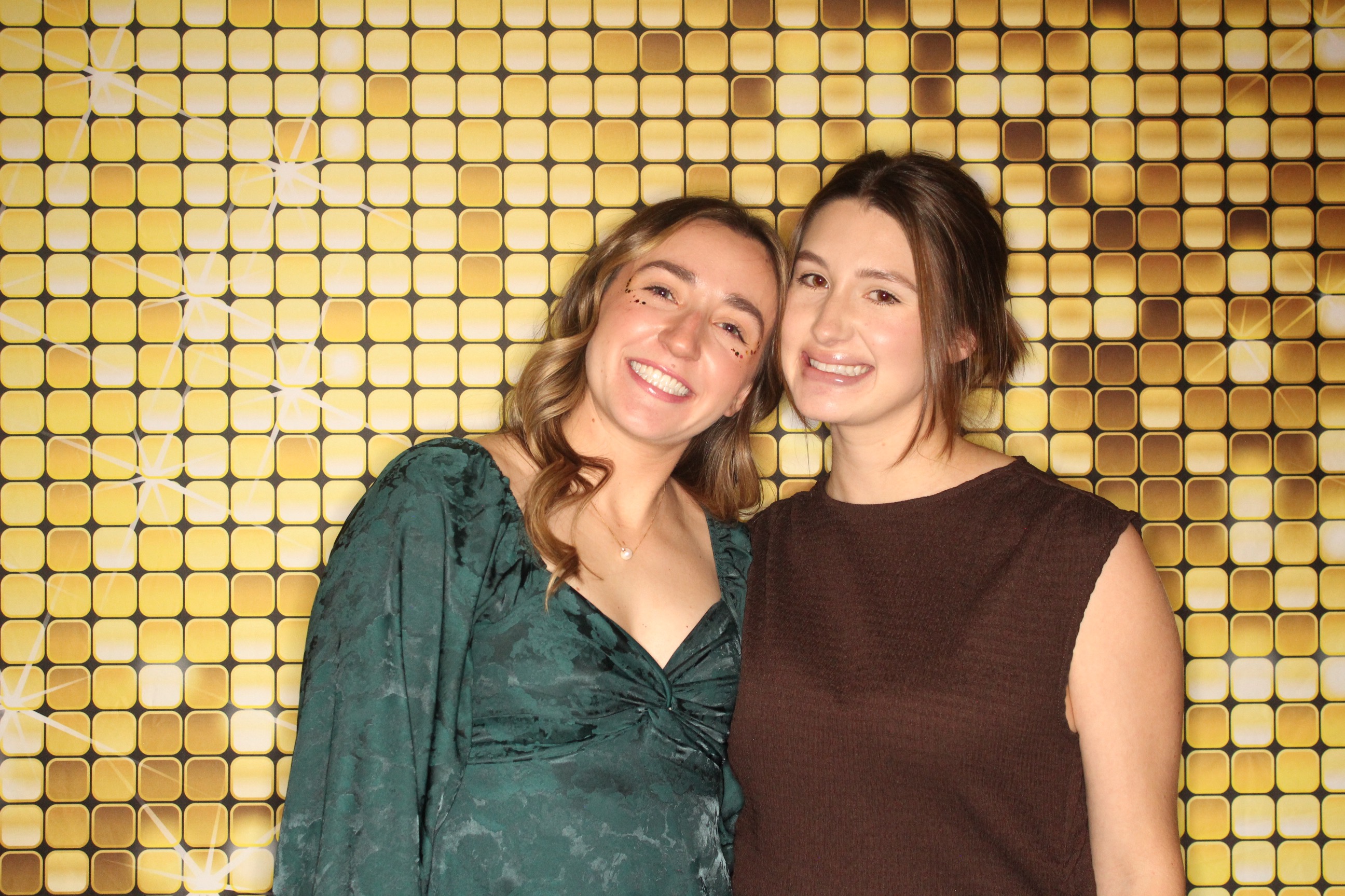 Phillips 66 Holiday Party | View more photos from the event at gallery.photoboothbillings.com/u/PhotoBoothBillings/Phillips-66-Holiday-Party-0