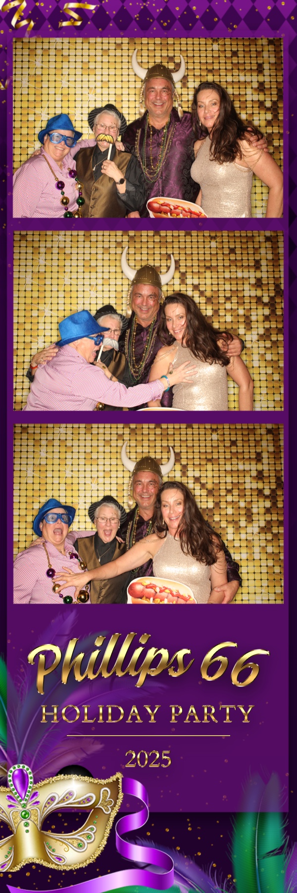 Phillips 66 Holiday Party | View more photos from the event at gallery.photoboothbillings.com/u/PhotoBoothBillings/Phillips-66-Holiday-Party-0