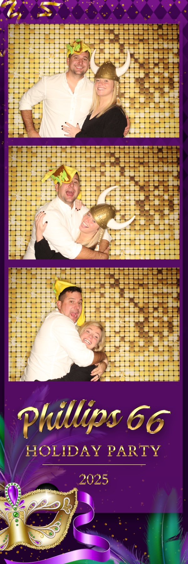 Phillips 66 Holiday Party | View more photos from the event at gallery.photoboothbillings.com/u/PhotoBoothBillings/Phillips-66-Holiday-Party-0