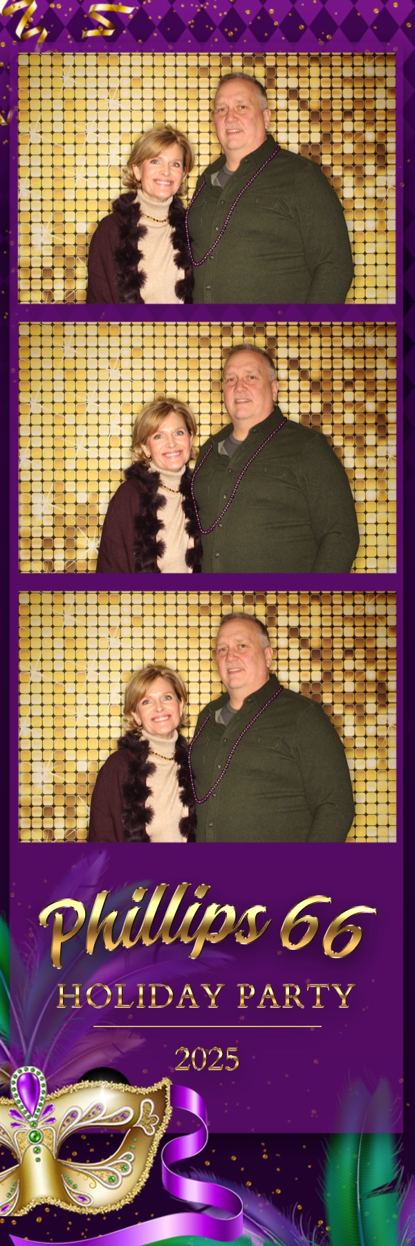 Phillips 66 Holiday Party | View more photos from the event at gallery.photoboothbillings.com/u/PhotoBoothBillings/Phillips-66-Holiday-Party-0