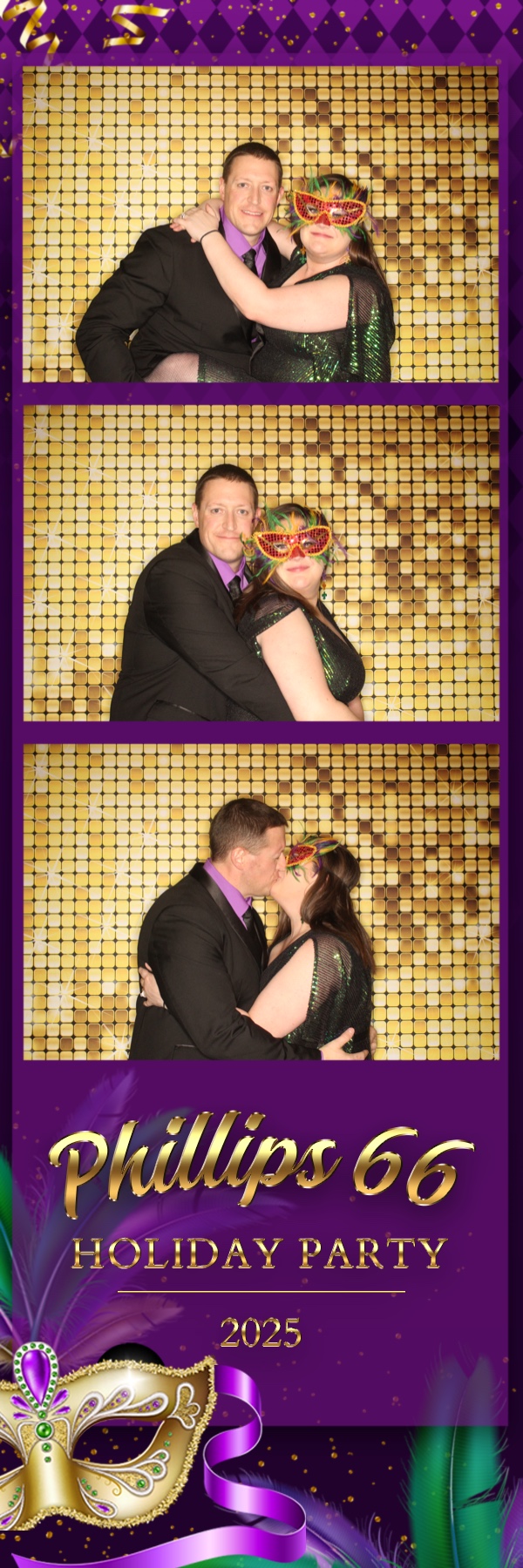 Phillips 66 Holiday Party | View more photos from the event at gallery.photoboothbillings.com/u/PhotoBoothBillings/Phillips-66-Holiday-Party-0