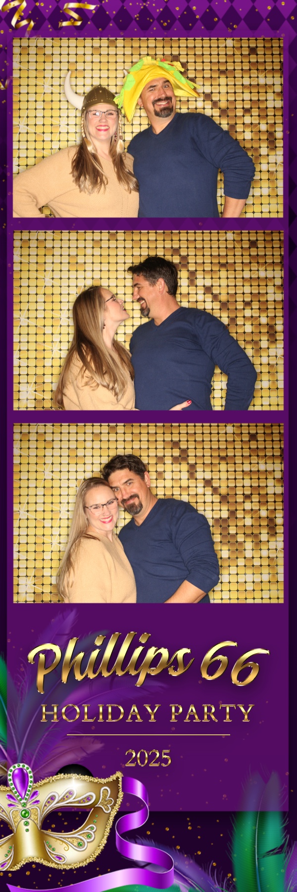 Phillips 66 Holiday Party | View more photos from the event at gallery.photoboothbillings.com/u/PhotoBoothBillings/Phillips-66-Holiday-Party-0