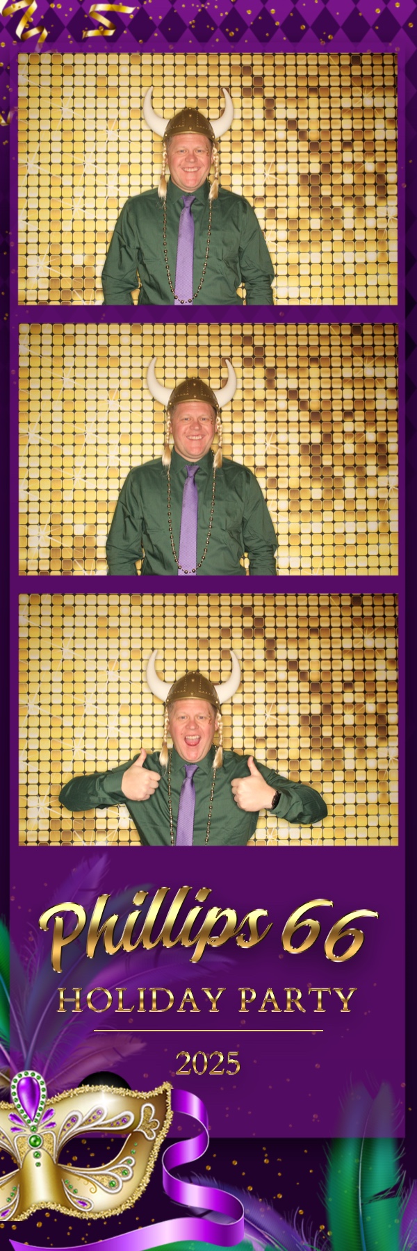 Phillips 66 Holiday Party | View more photos from the event at gallery.photoboothbillings.com/u/PhotoBoothBillings/Phillips-66-Holiday-Party-0