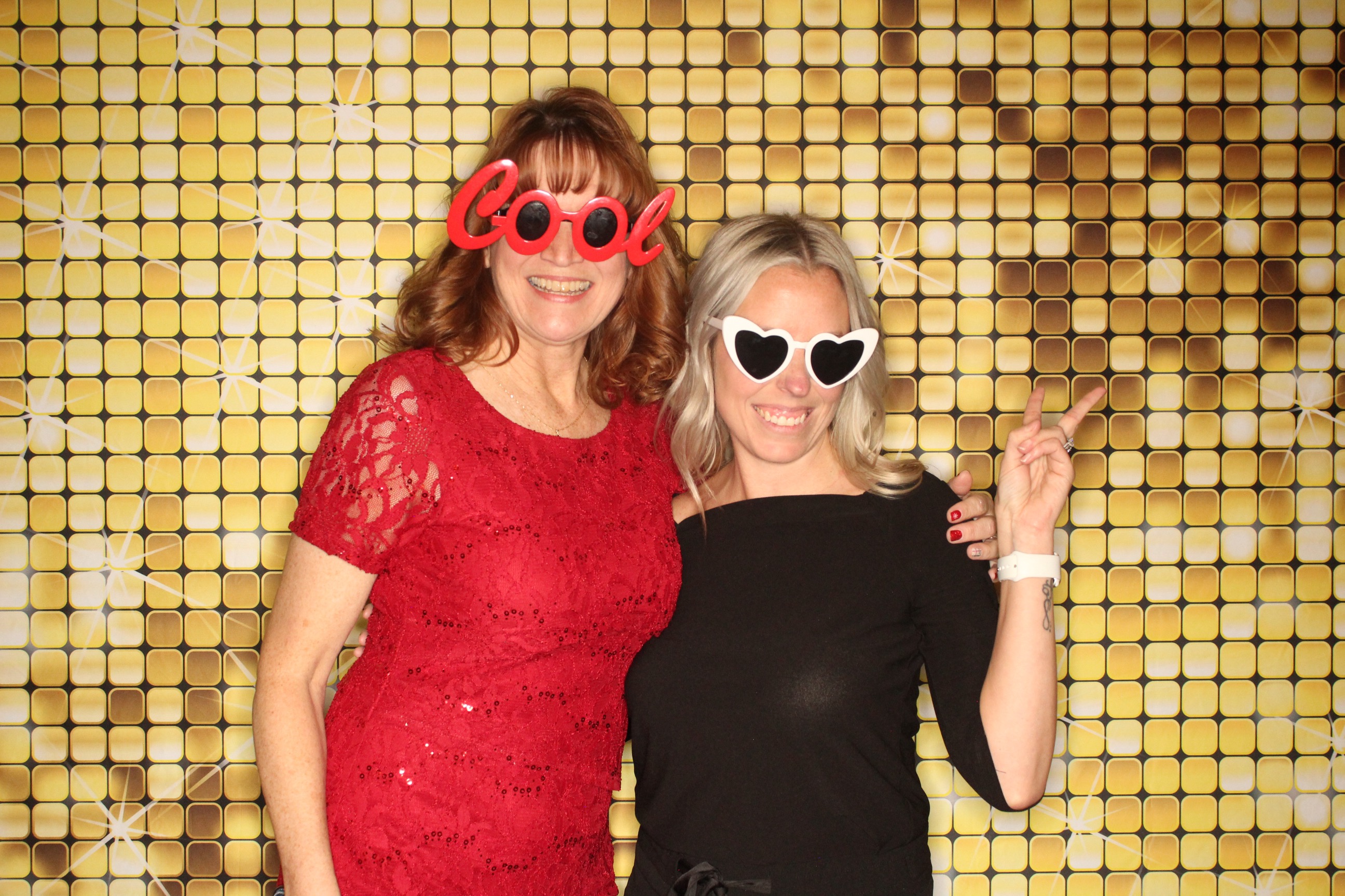 Phillips 66 Holiday Party | View more photos from the event at gallery.photoboothbillings.com/u/PhotoBoothBillings/Phillips-66-Holiday-Party-0