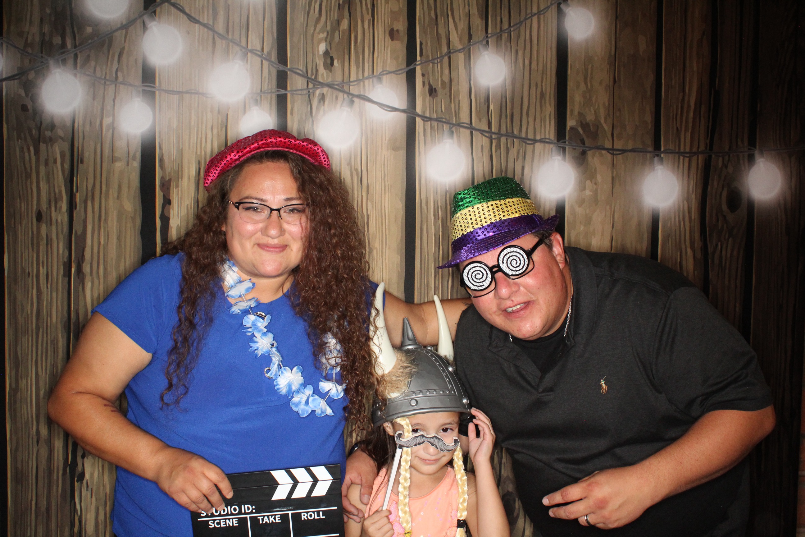 Staci and Matt's Wedding | View more photos from the event at gallery.photoboothbillings.com/u/PhotoBoothBillings/Staci-and-Matts-Wedding