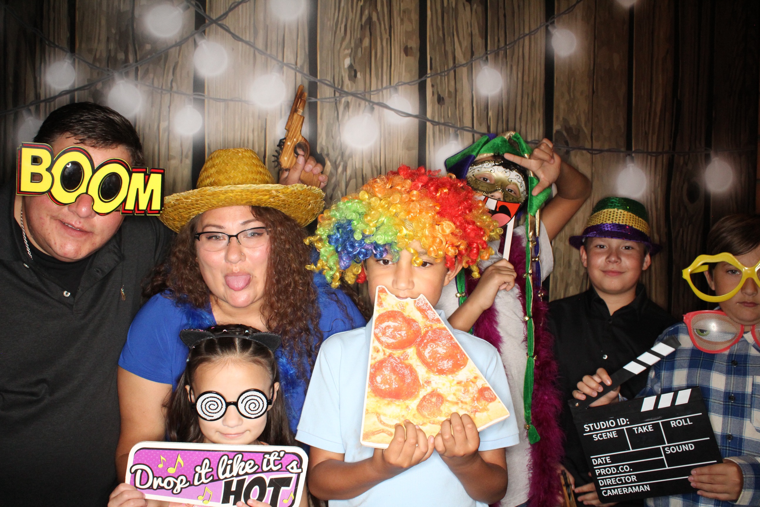 Staci and Matt's Wedding | View more photos from the event at gallery.photoboothbillings.com/u/PhotoBoothBillings/Staci-and-Matts-Wedding