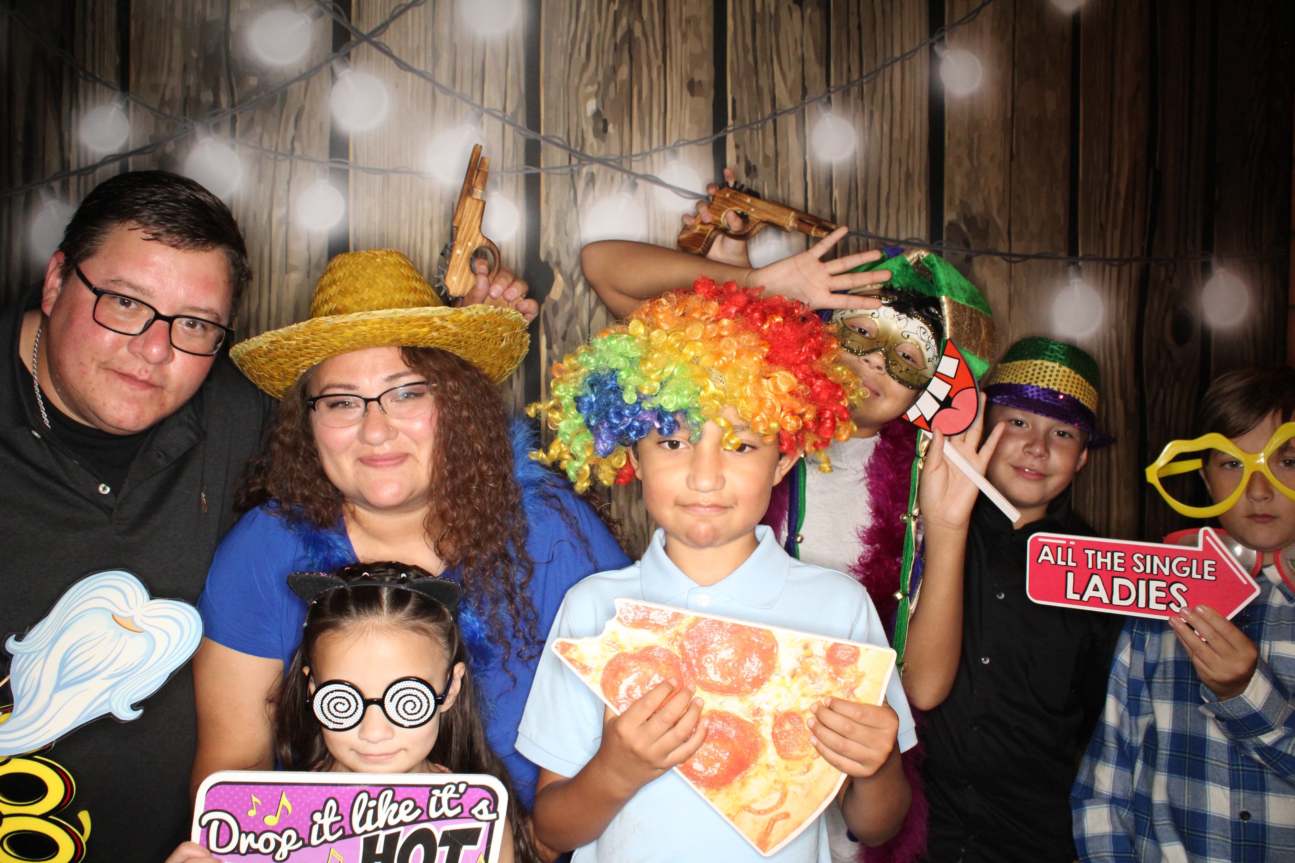 Staci and Matt's Wedding | View more photos from the event at gallery.photoboothbillings.com/u/PhotoBoothBillings/Staci-and-Matts-Wedding