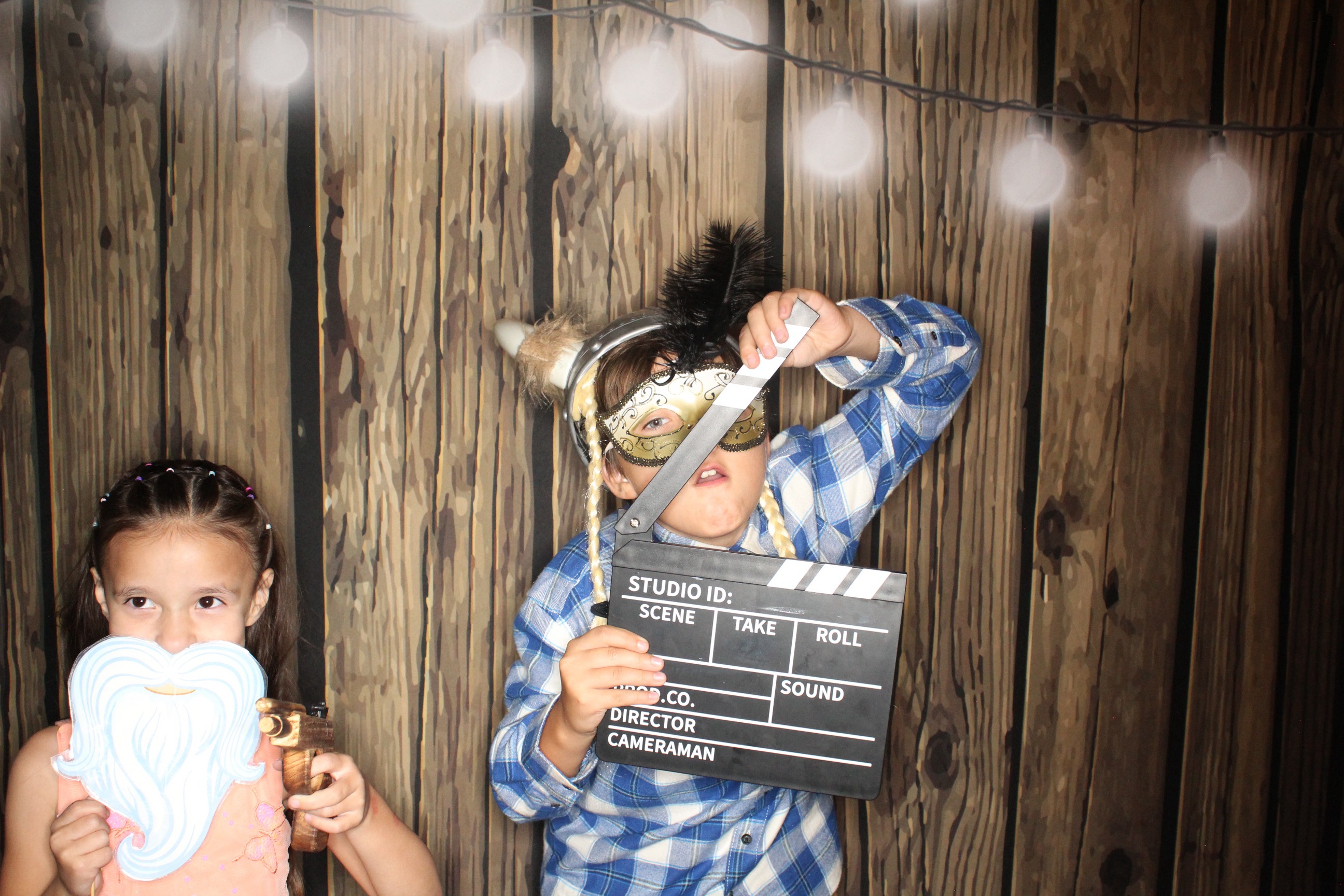 Staci and Matt's Wedding | View more photos from the event at gallery.photoboothbillings.com/u/PhotoBoothBillings/Staci-and-Matts-Wedding