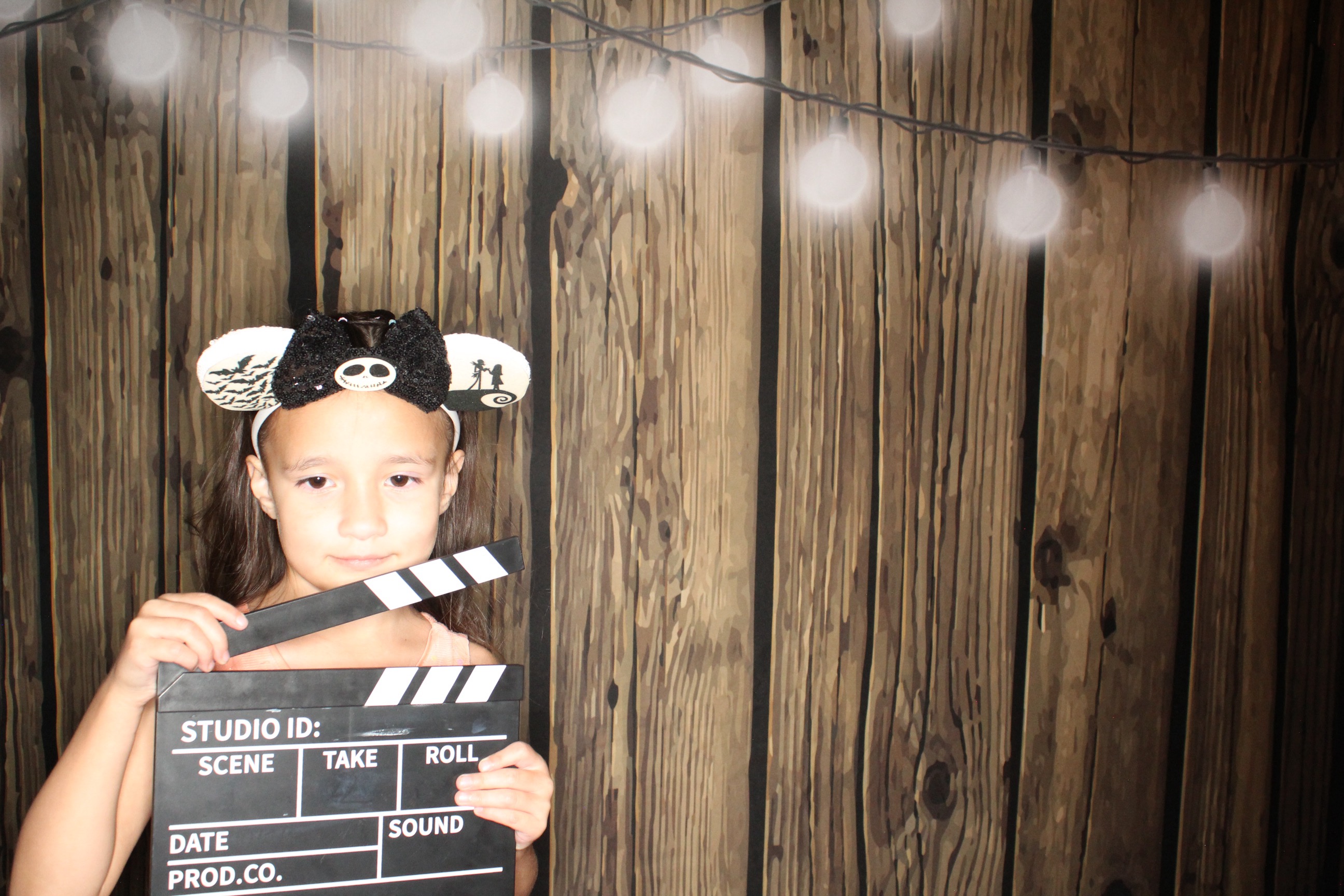 Staci and Matt's Wedding | View more photos from the event at gallery.photoboothbillings.com/u/PhotoBoothBillings/Staci-and-Matts-Wedding