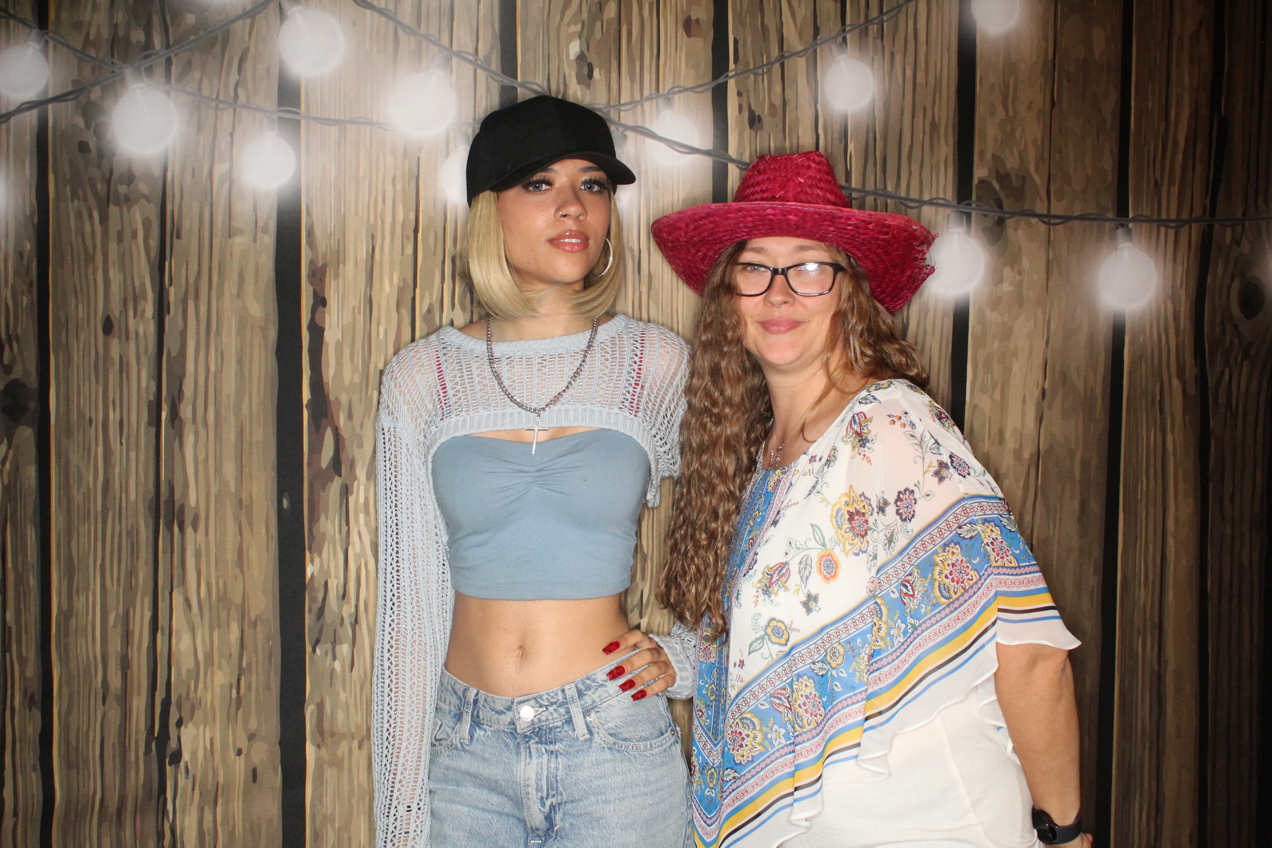 Staci and Matt's Wedding | View more photos from the event at gallery.photoboothbillings.com/u/PhotoBoothBillings/Staci-and-Matts-Wedding