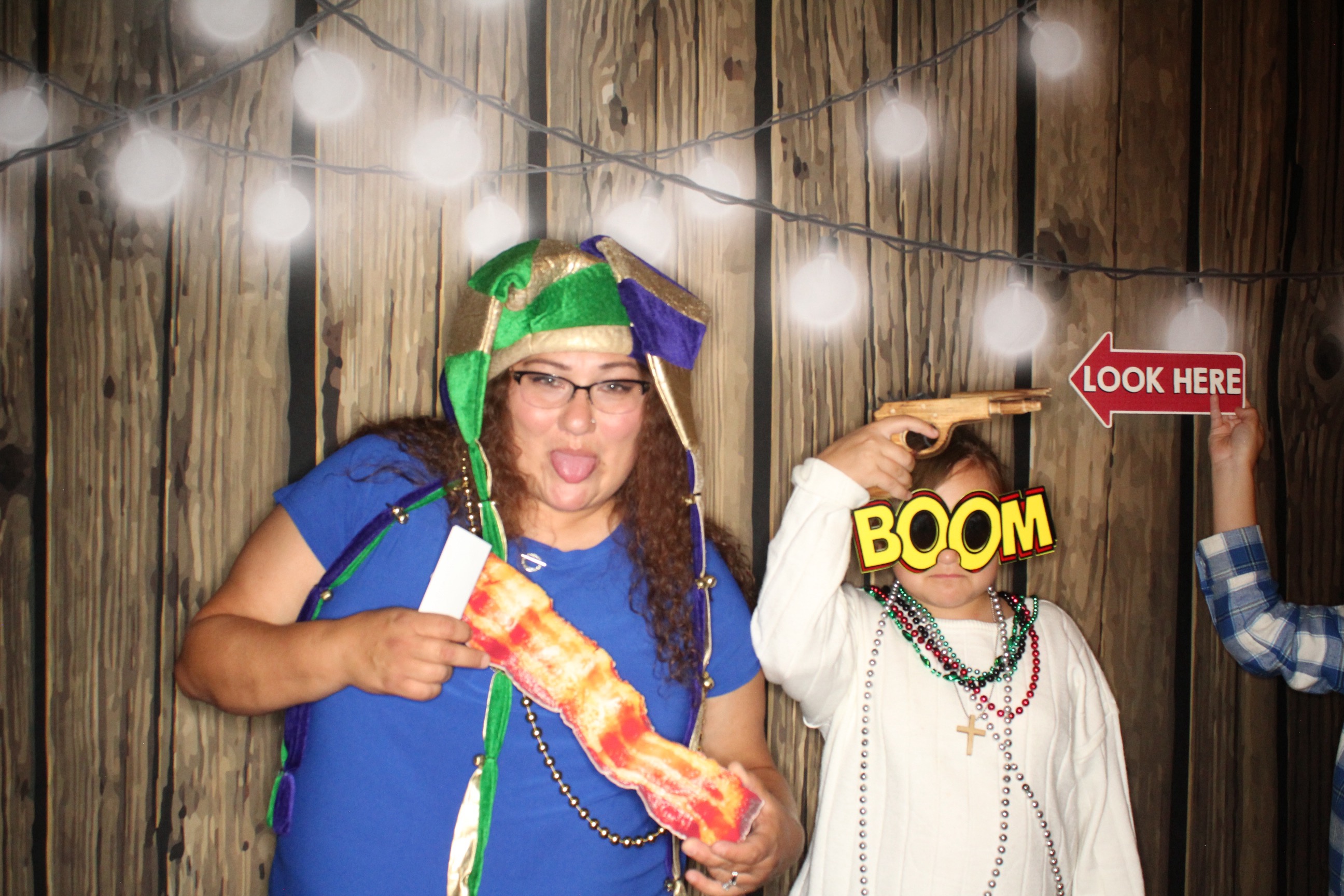 Staci and Matt's Wedding | View more photos from the event at gallery.photoboothbillings.com/u/PhotoBoothBillings/Staci-and-Matts-Wedding