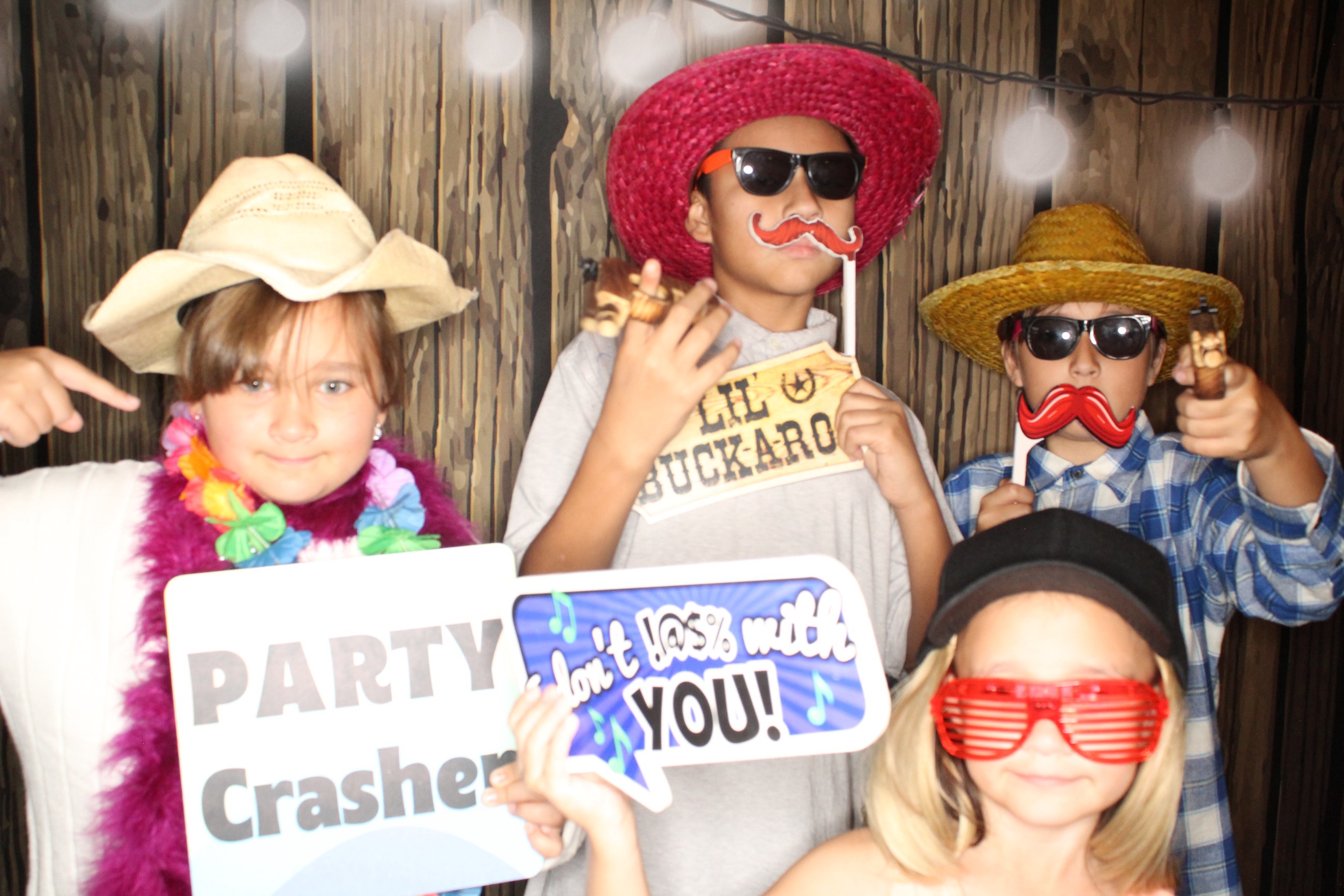 Staci and Matt's Wedding | View more photos from the event at gallery.photoboothbillings.com/u/PhotoBoothBillings/Staci-and-Matts-Wedding