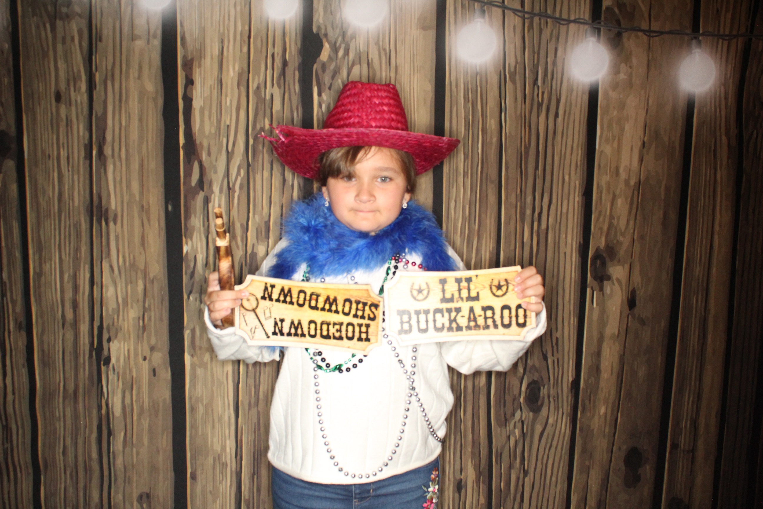 Staci and Matt's Wedding | View more photos from the event at gallery.photoboothbillings.com/u/PhotoBoothBillings/Staci-and-Matts-Wedding