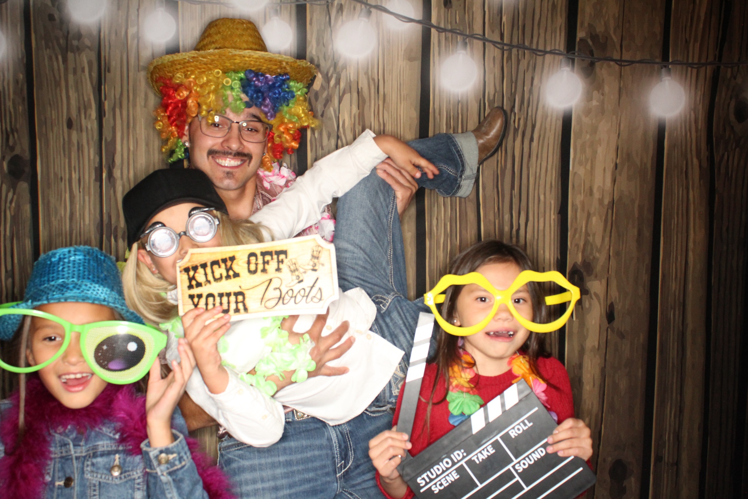 Staci and Matt's Wedding | View more photos from the event at gallery.photoboothbillings.com/u/PhotoBoothBillings/Staci-and-Matts-Wedding