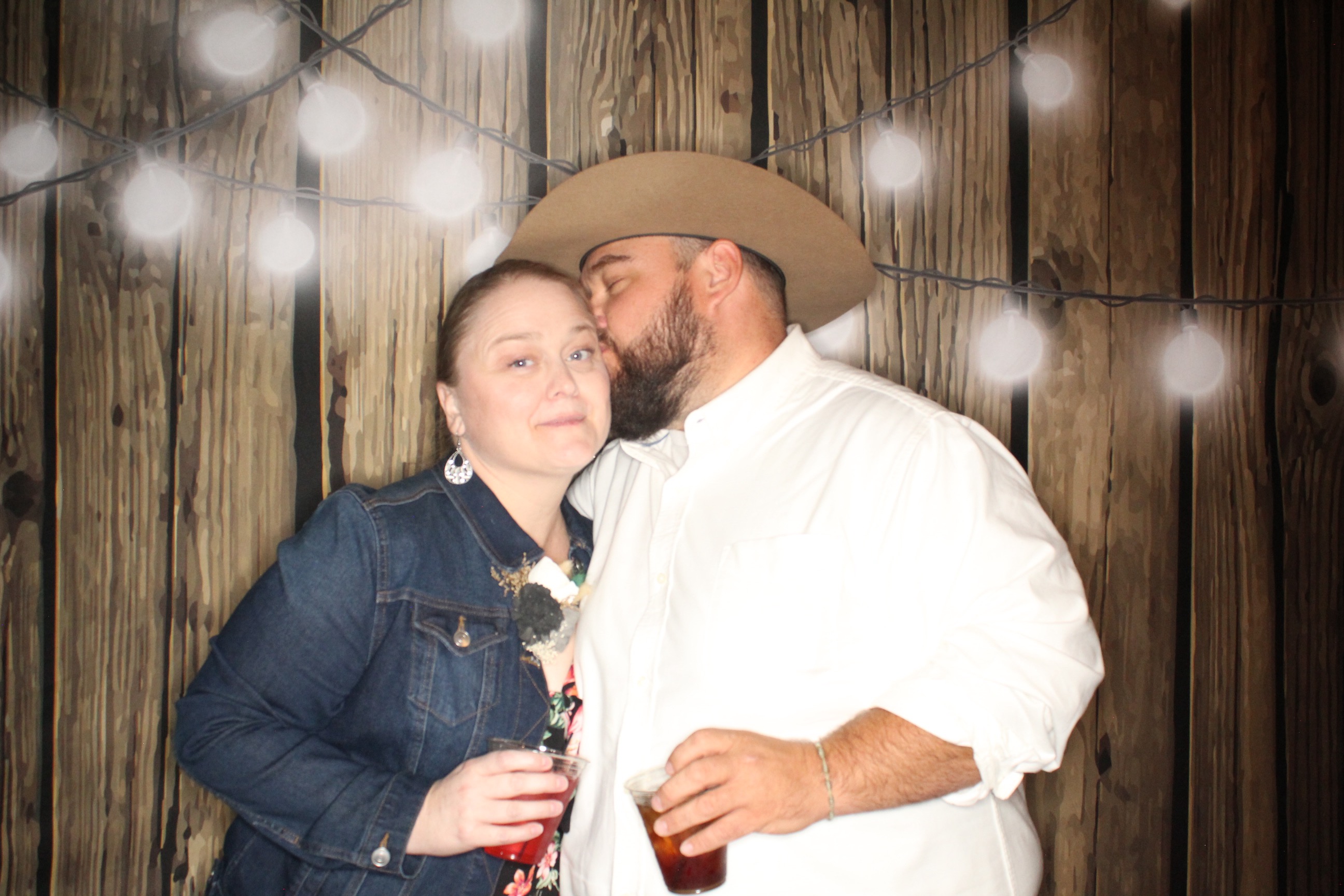 Staci and Matt's Wedding | View more photos from the event at gallery.photoboothbillings.com/u/PhotoBoothBillings/Staci-and-Matts-Wedding