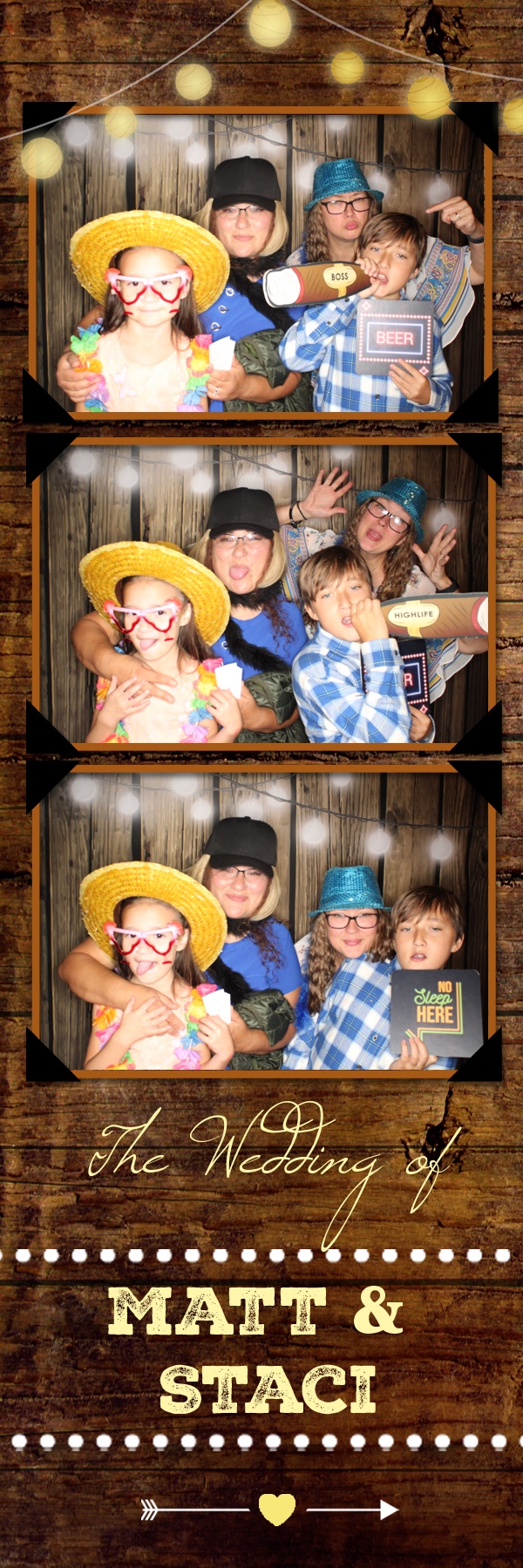 Staci and Matt's Wedding | View more photos from the event at gallery.photoboothbillings.com/u/PhotoBoothBillings/Staci-and-Matts-Wedding