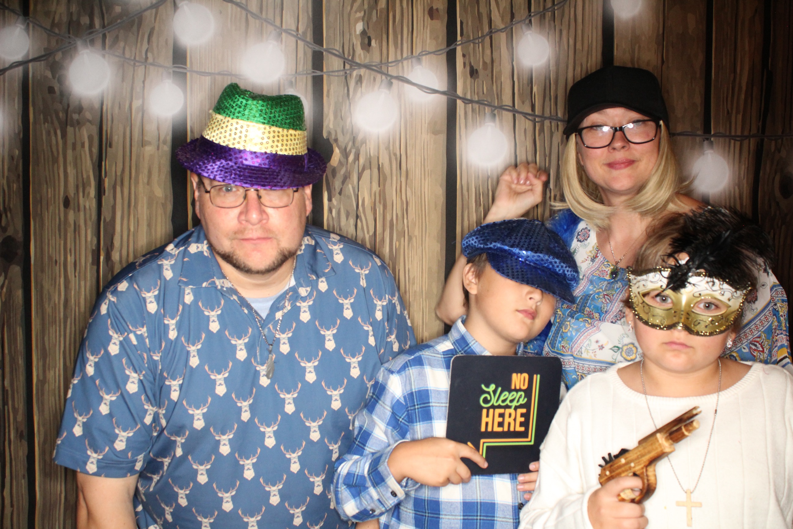 Staci and Matt's Wedding | View more photos from the event at gallery.photoboothbillings.com/u/PhotoBoothBillings/Staci-and-Matts-Wedding