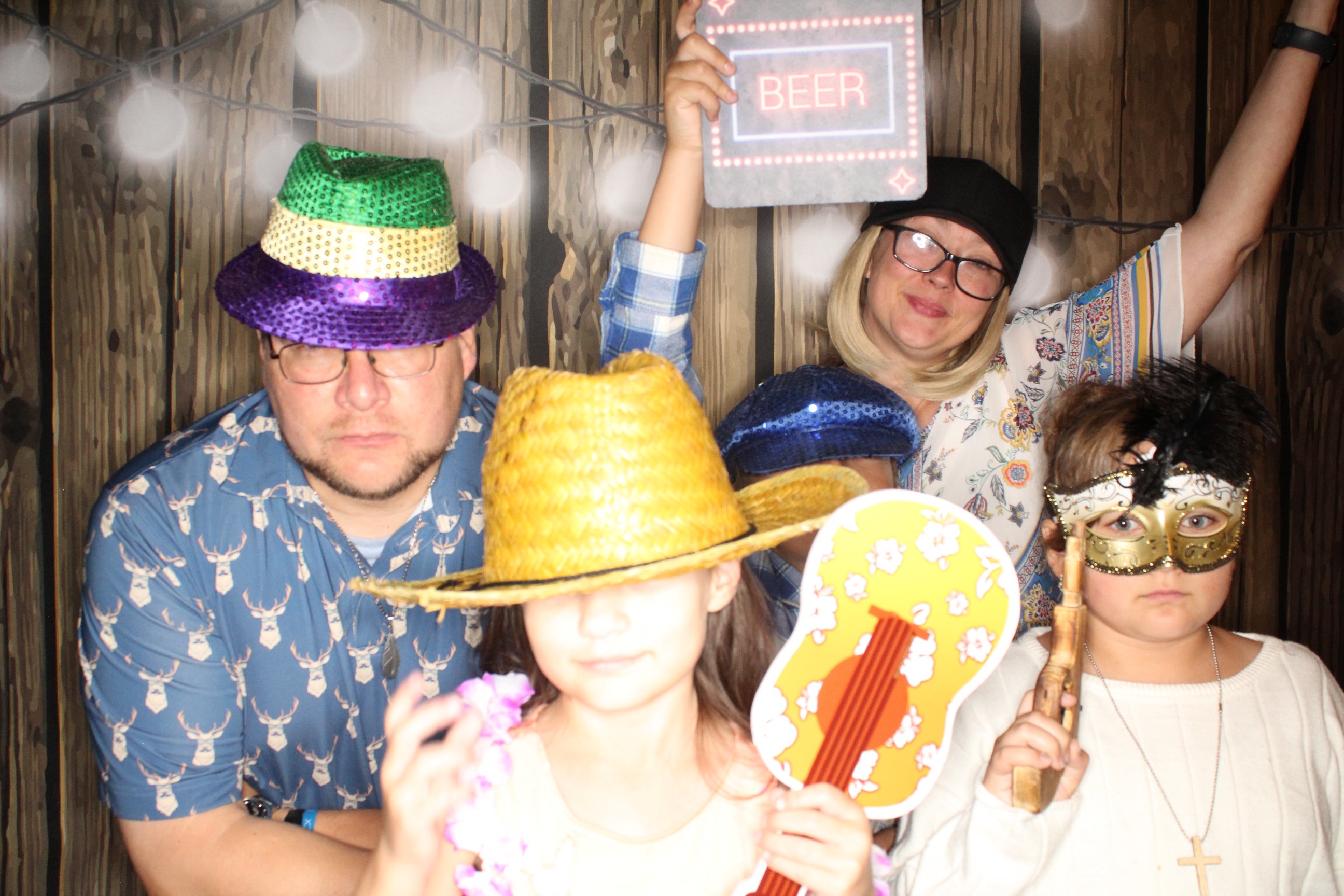 Staci and Matt's Wedding | View more photos from the event at gallery.photoboothbillings.com/u/PhotoBoothBillings/Staci-and-Matts-Wedding