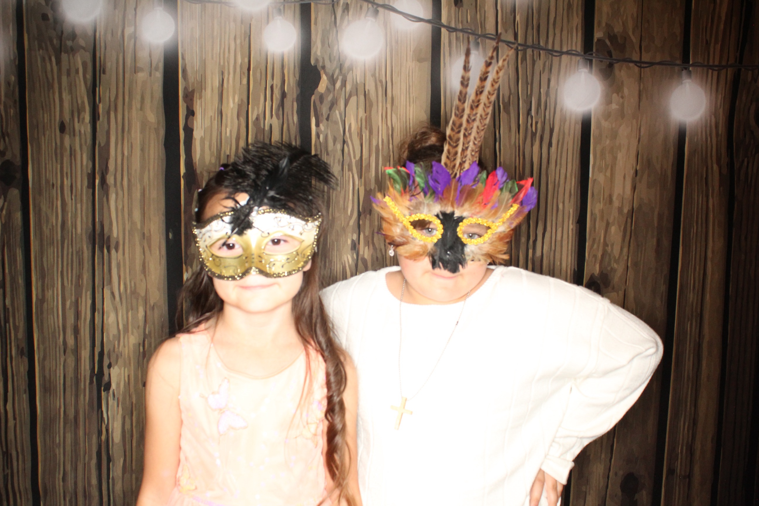 Staci and Matt's Wedding | View more photos from the event at gallery.photoboothbillings.com/u/PhotoBoothBillings/Staci-and-Matts-Wedding