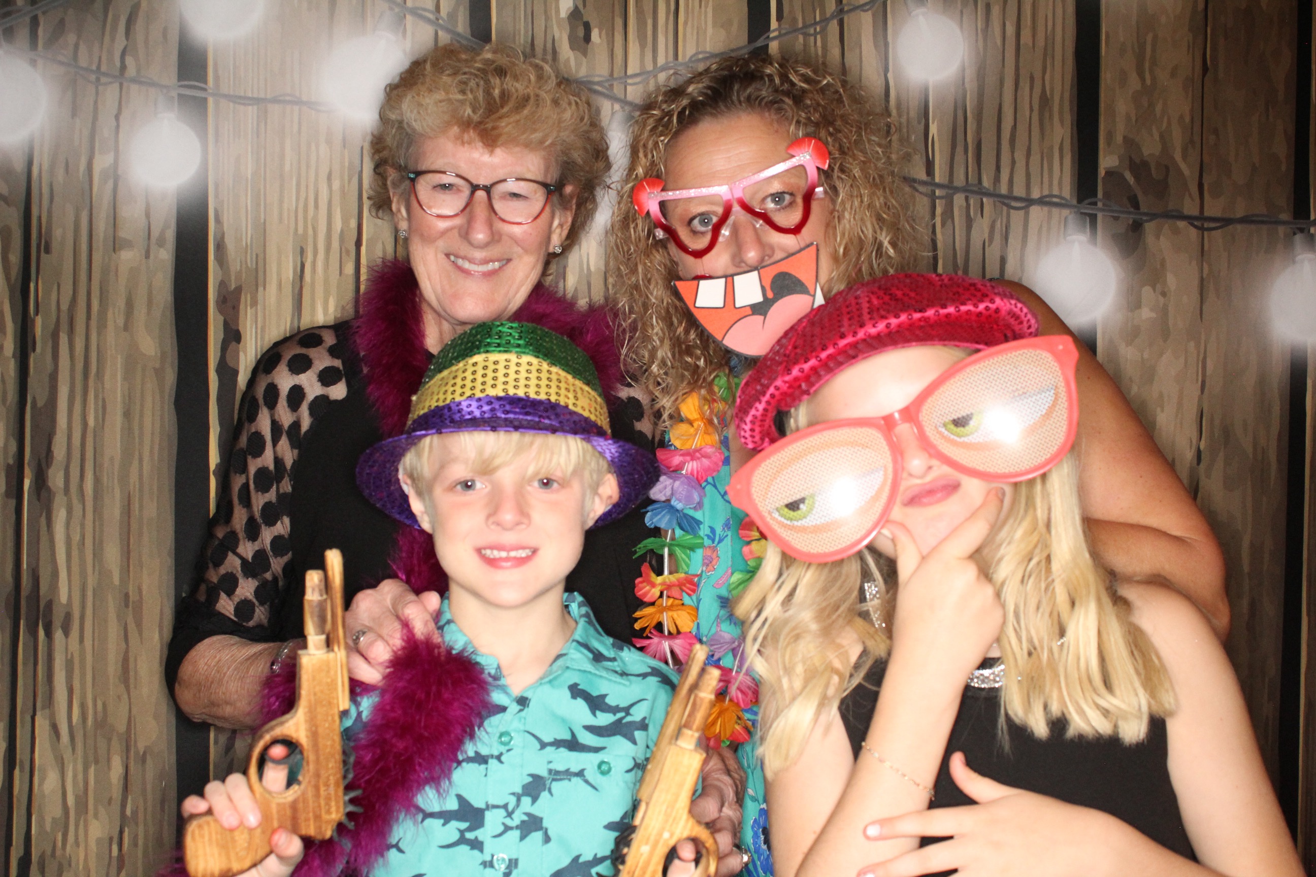 Staci and Matt's Wedding | View more photos from the event at gallery.photoboothbillings.com/u/PhotoBoothBillings/Staci-and-Matts-Wedding