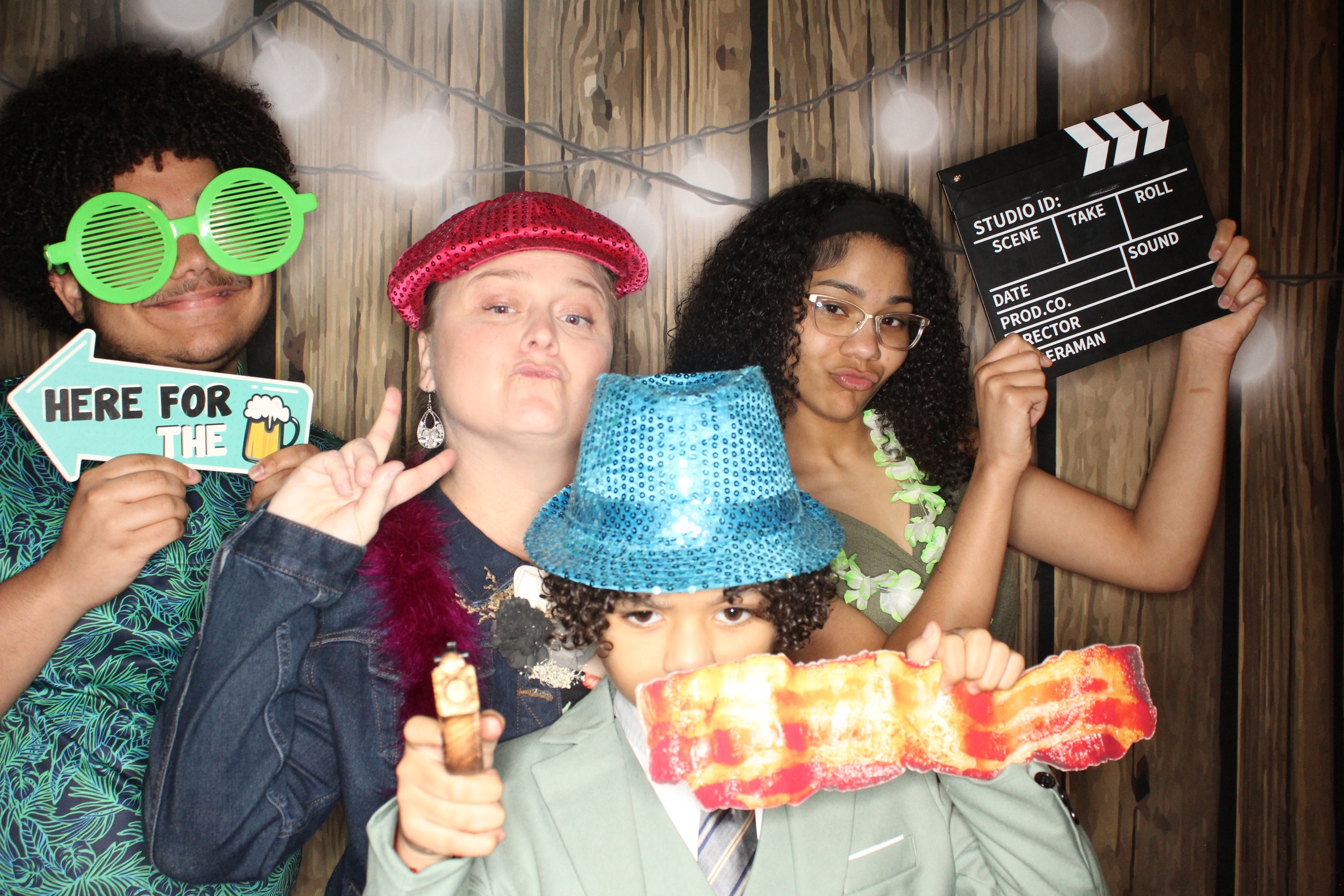 Staci and Matt's Wedding | View more photos from the event at gallery.photoboothbillings.com/u/PhotoBoothBillings/Staci-and-Matts-Wedding