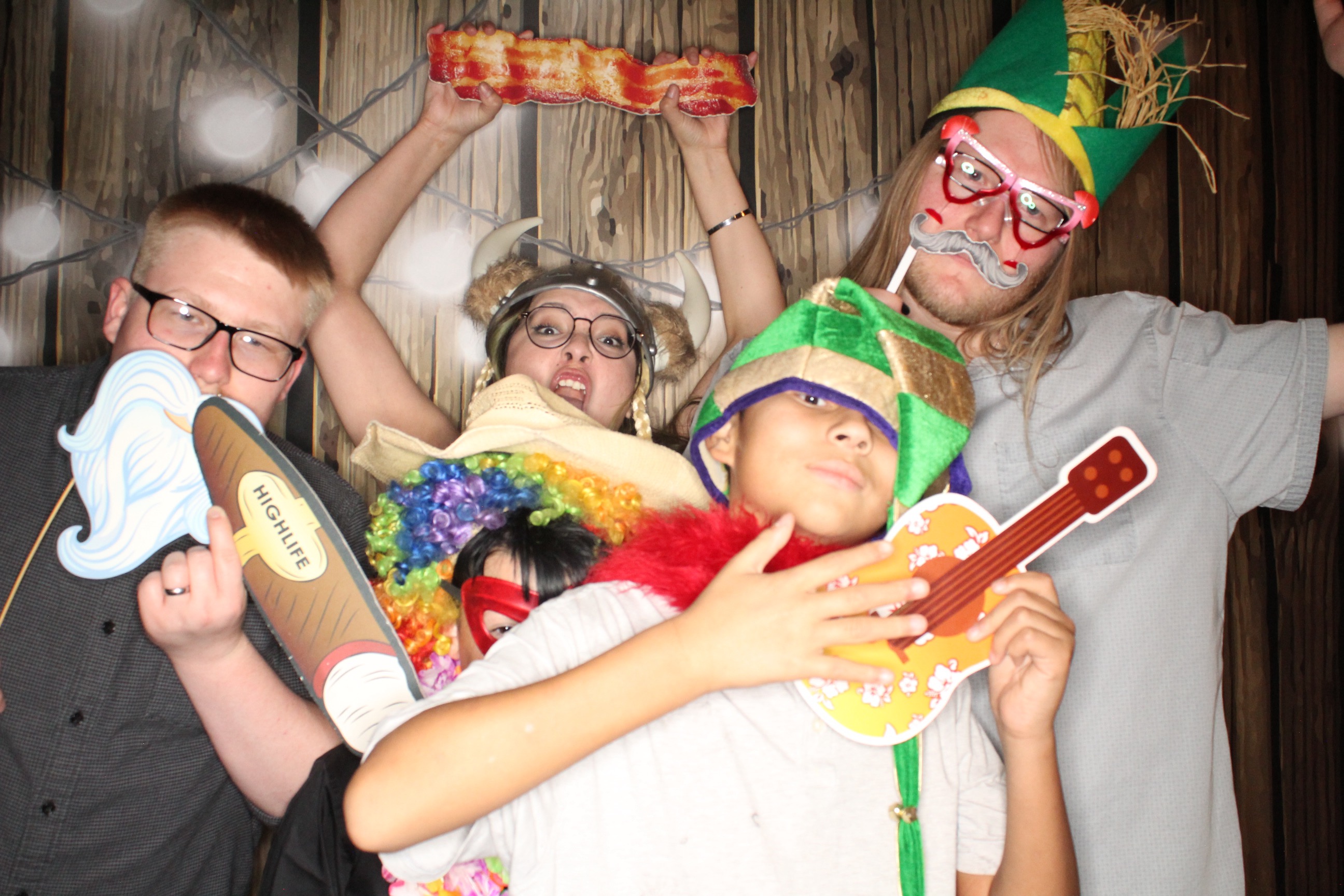 Staci and Matt's Wedding | View more photos from the event at gallery.photoboothbillings.com/u/PhotoBoothBillings/Staci-and-Matts-Wedding