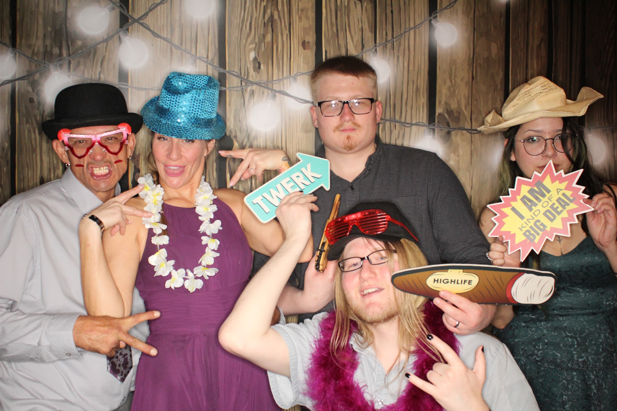 Staci and Matt's Wedding | View more photos from the event at gallery.photoboothbillings.com/u/PhotoBoothBillings/Staci-and-Matts-Wedding