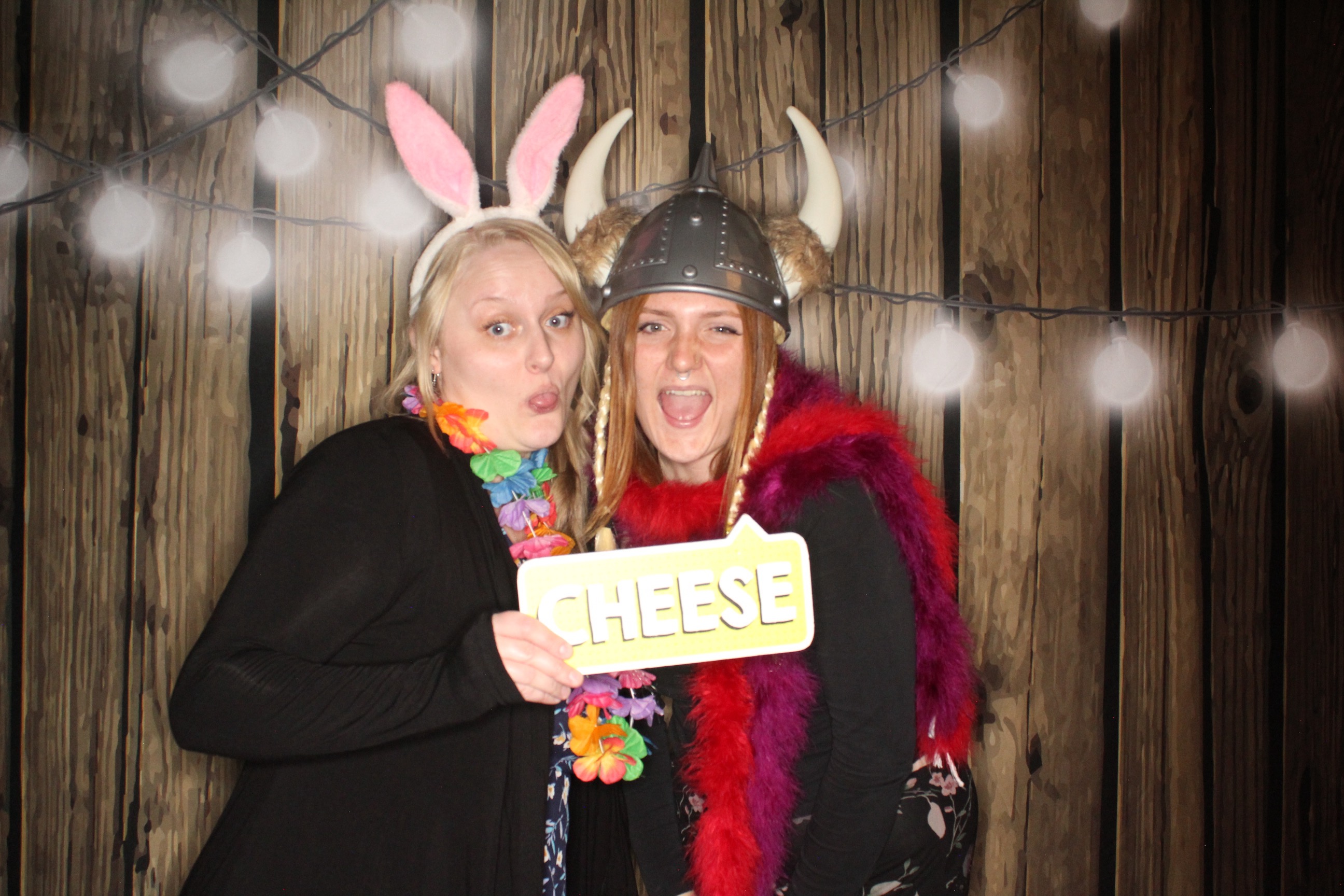 Staci and Matt's Wedding | View more photos from the event at gallery.photoboothbillings.com/u/PhotoBoothBillings/Staci-and-Matts-Wedding