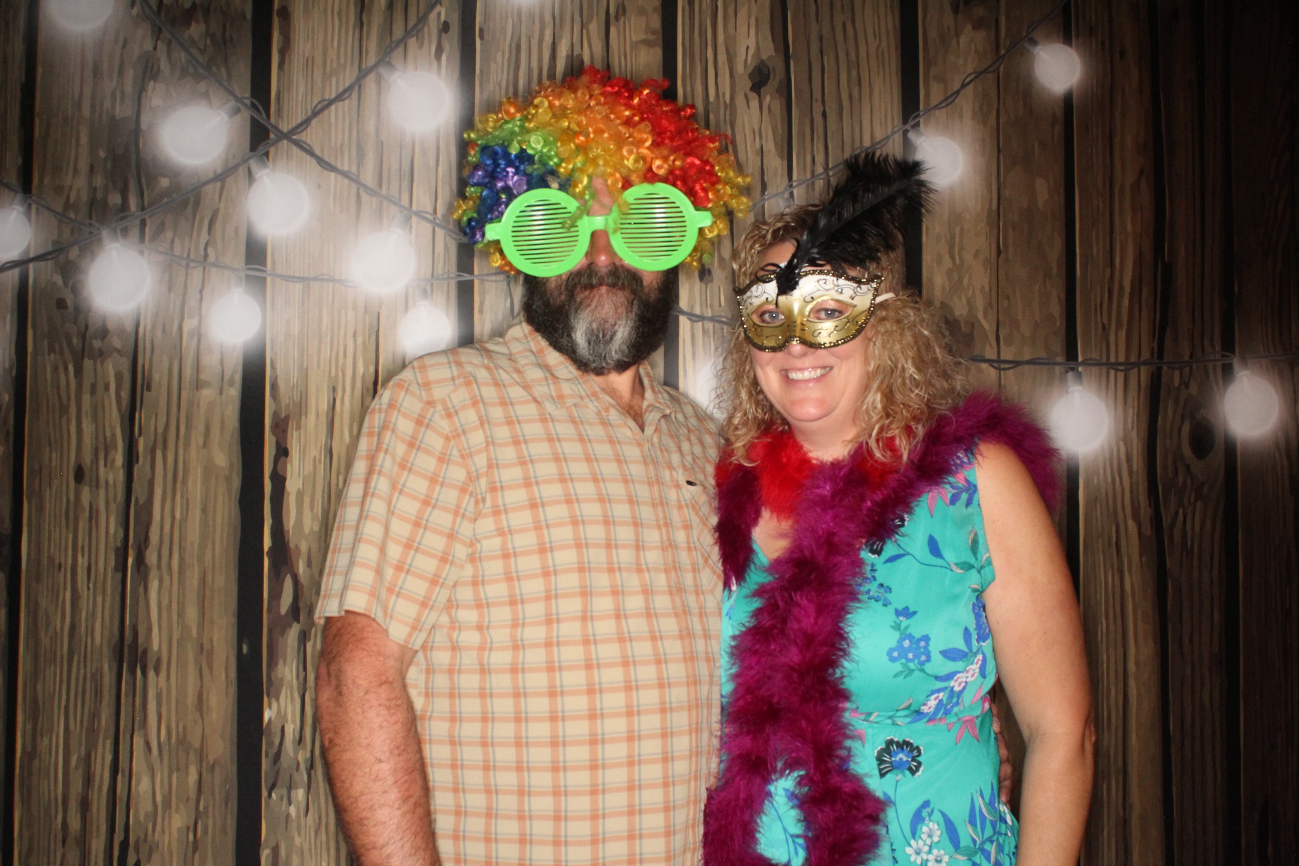 Staci and Matt's Wedding | View more photos from the event at gallery.photoboothbillings.com/u/PhotoBoothBillings/Staci-and-Matts-Wedding