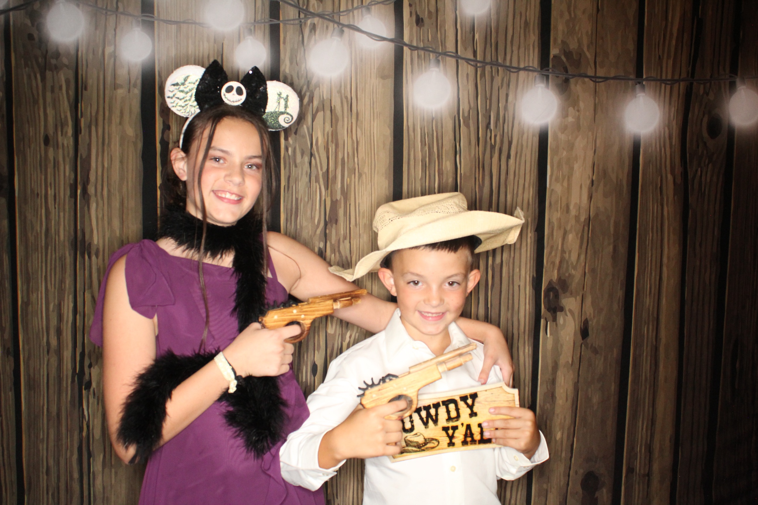 Staci and Matt's Wedding | View more photos from the event at gallery.photoboothbillings.com/u/PhotoBoothBillings/Staci-and-Matts-Wedding