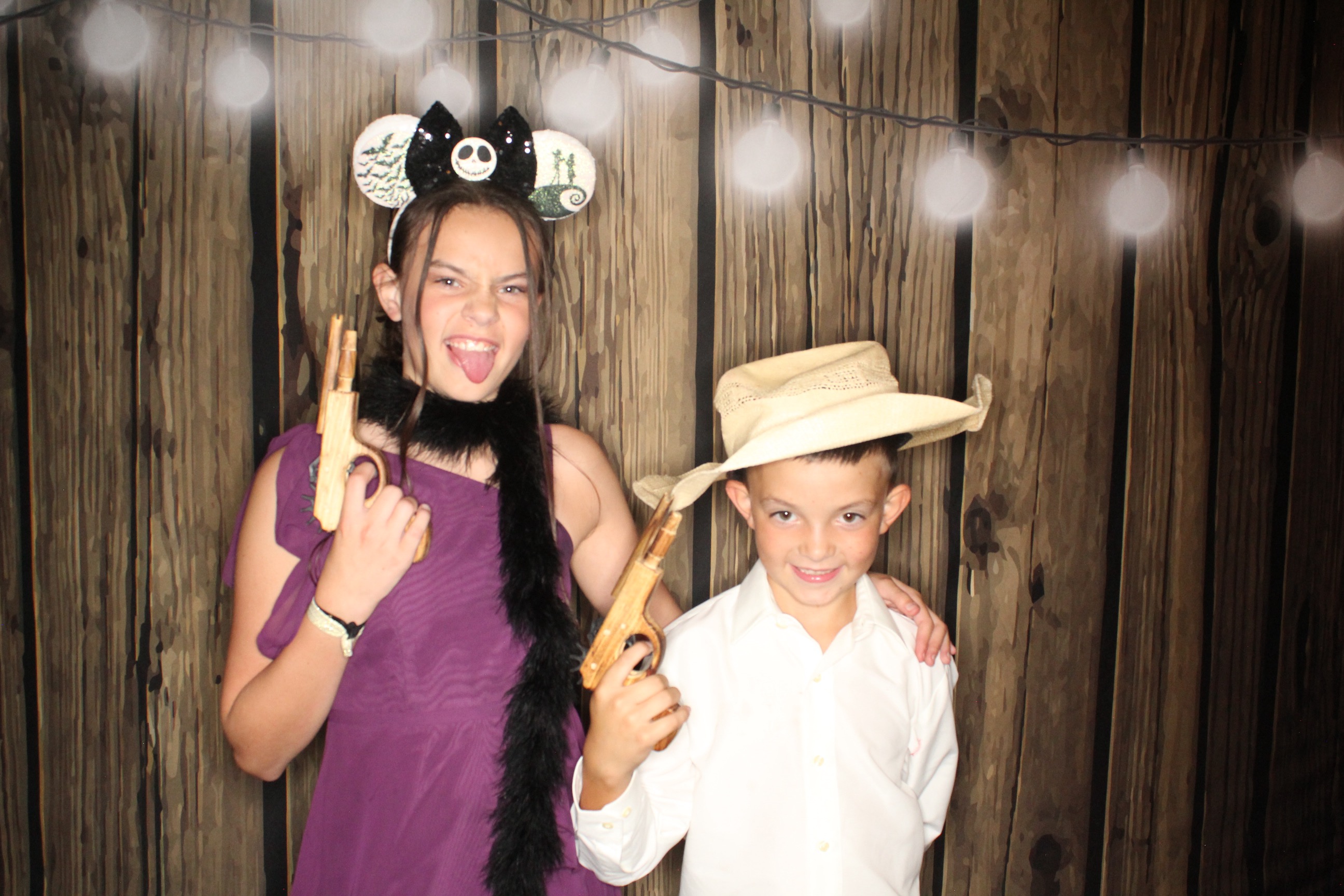 Staci and Matt's Wedding | View more photos from the event at gallery.photoboothbillings.com/u/PhotoBoothBillings/Staci-and-Matts-Wedding