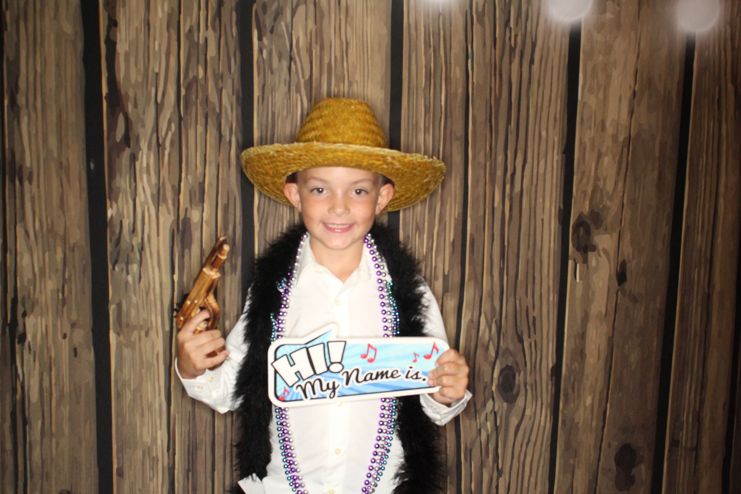 Staci and Matt's Wedding | View more photos from the event at gallery.photoboothbillings.com/u/PhotoBoothBillings/Staci-and-Matts-Wedding